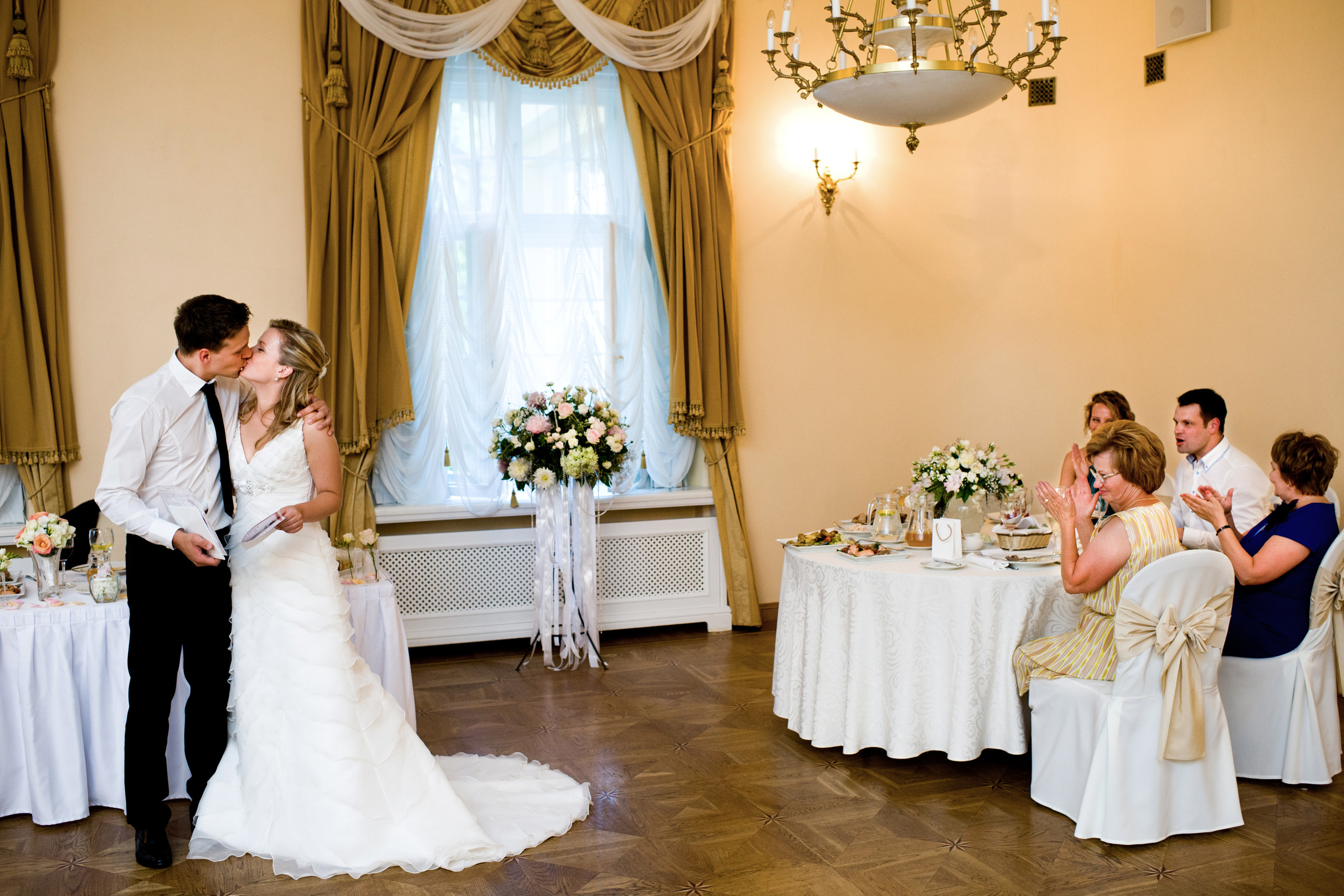 Kāzas Mālpils muižā. ROLFS VENDIŅŠ - KĀZU FOTOGRĀFS | Rīgā un visā Latvijā