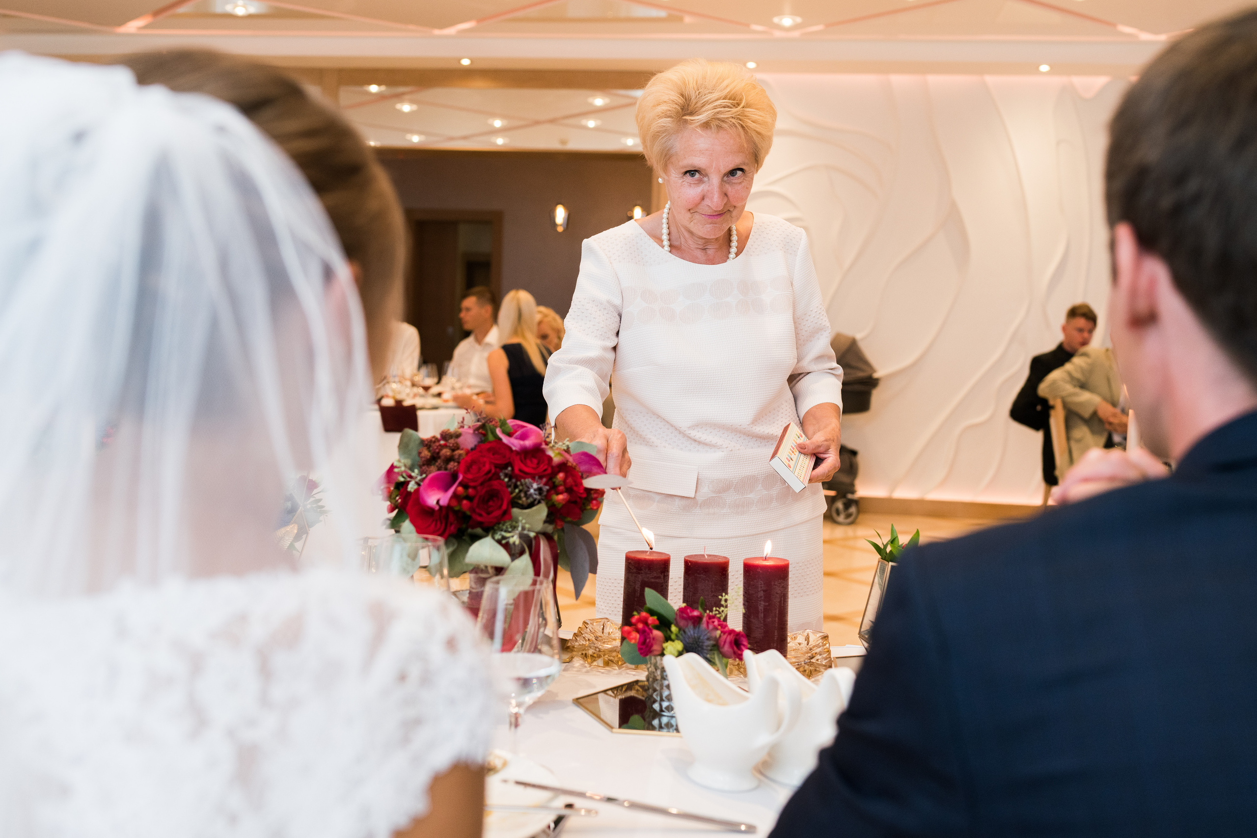 Kāzas viesu namā «Svētku pils». ROLFS VENDIŅŠ - KĀZU FOTOGRĀFS | Rīgā un visā Latvijā