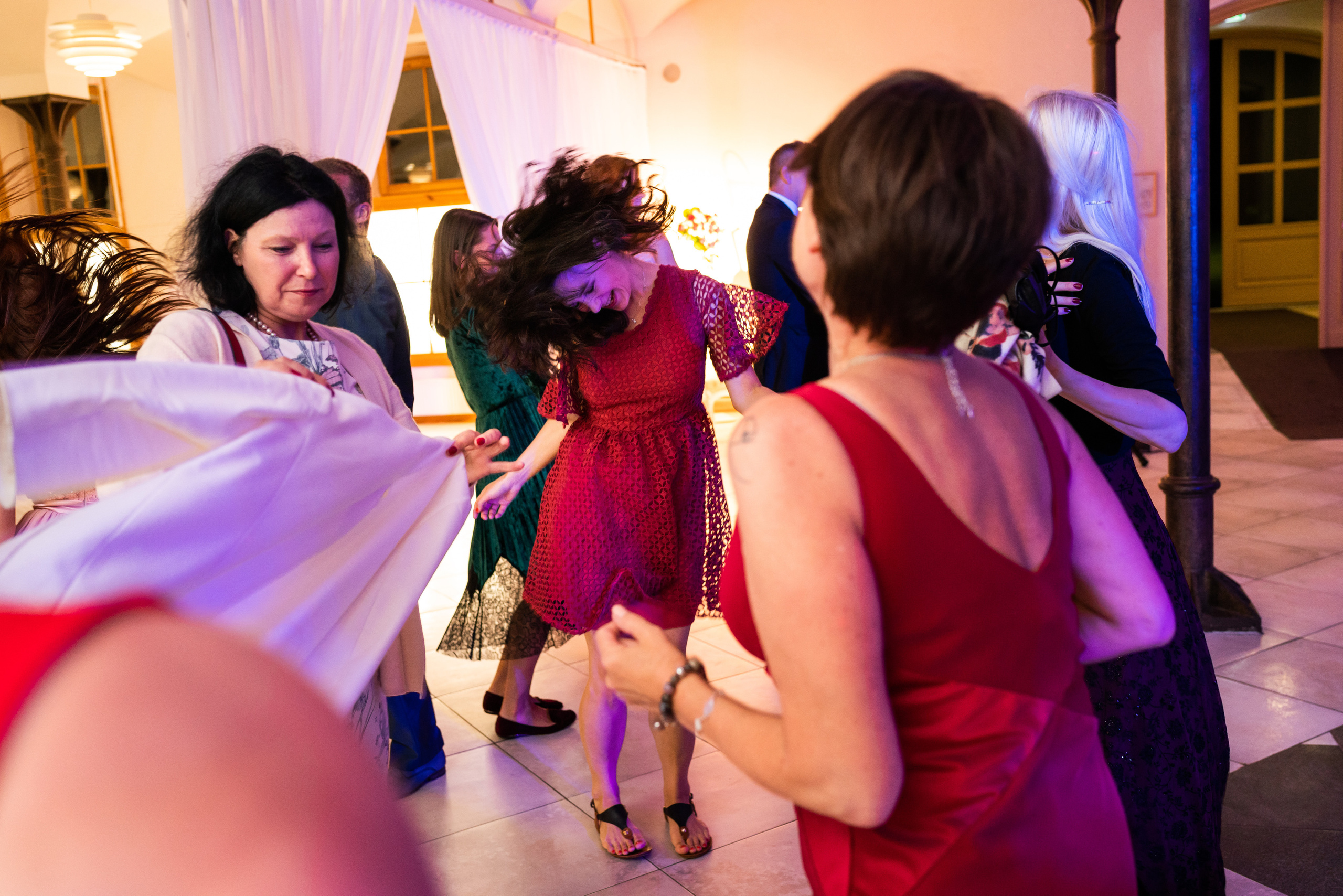 Kāzas Jaunmoku pilī. ROLFS VENDIŅŠ - KĀZU FOTOGRĀFS | Rīgā un visā Latvijā