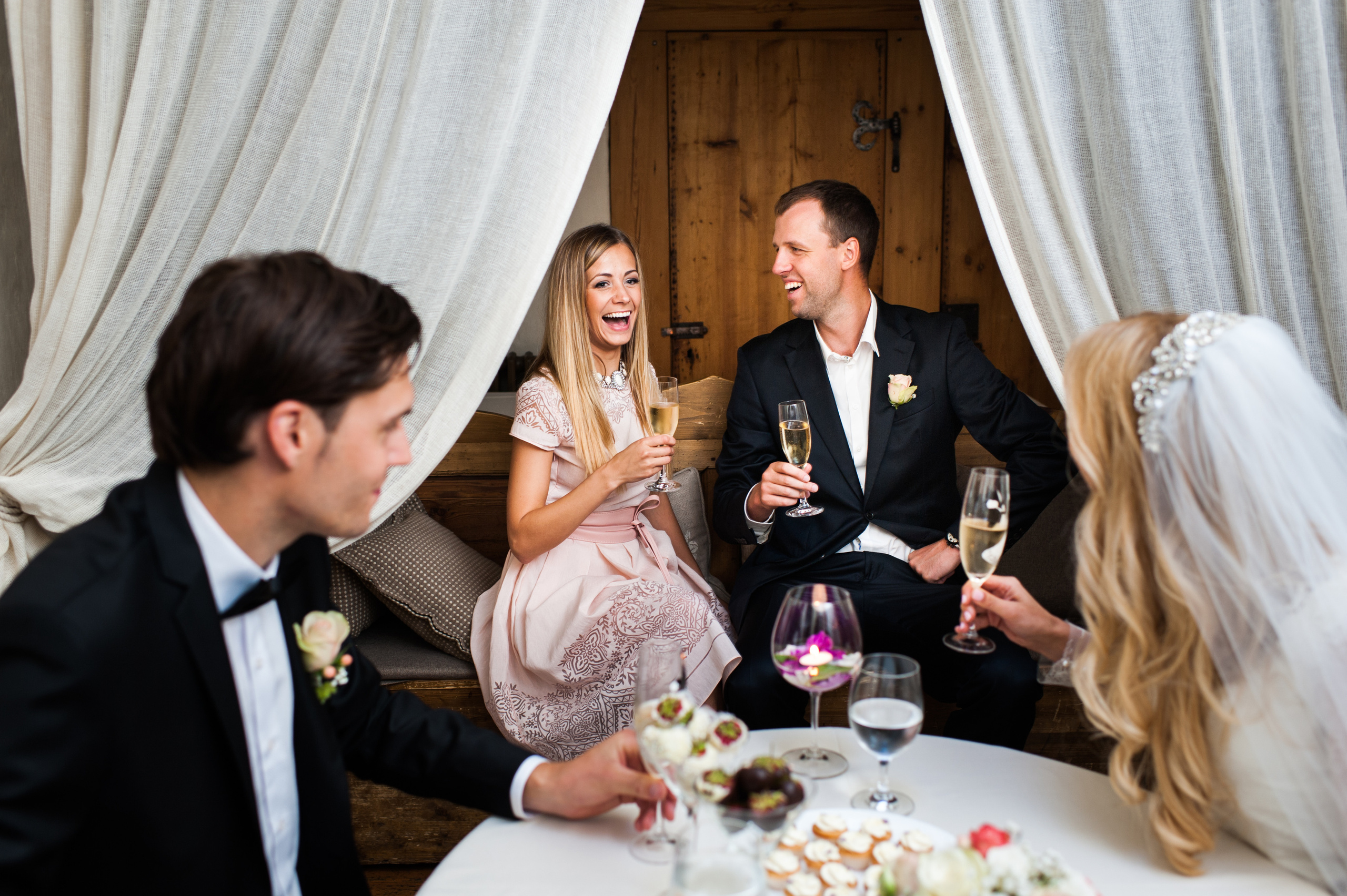 Kāzas kultūras pilī «Ziemeļblāzma». ROLFS VENDIŅŠ - KĀZU FOTOGRĀFS | Rīgā un visā Latvijā