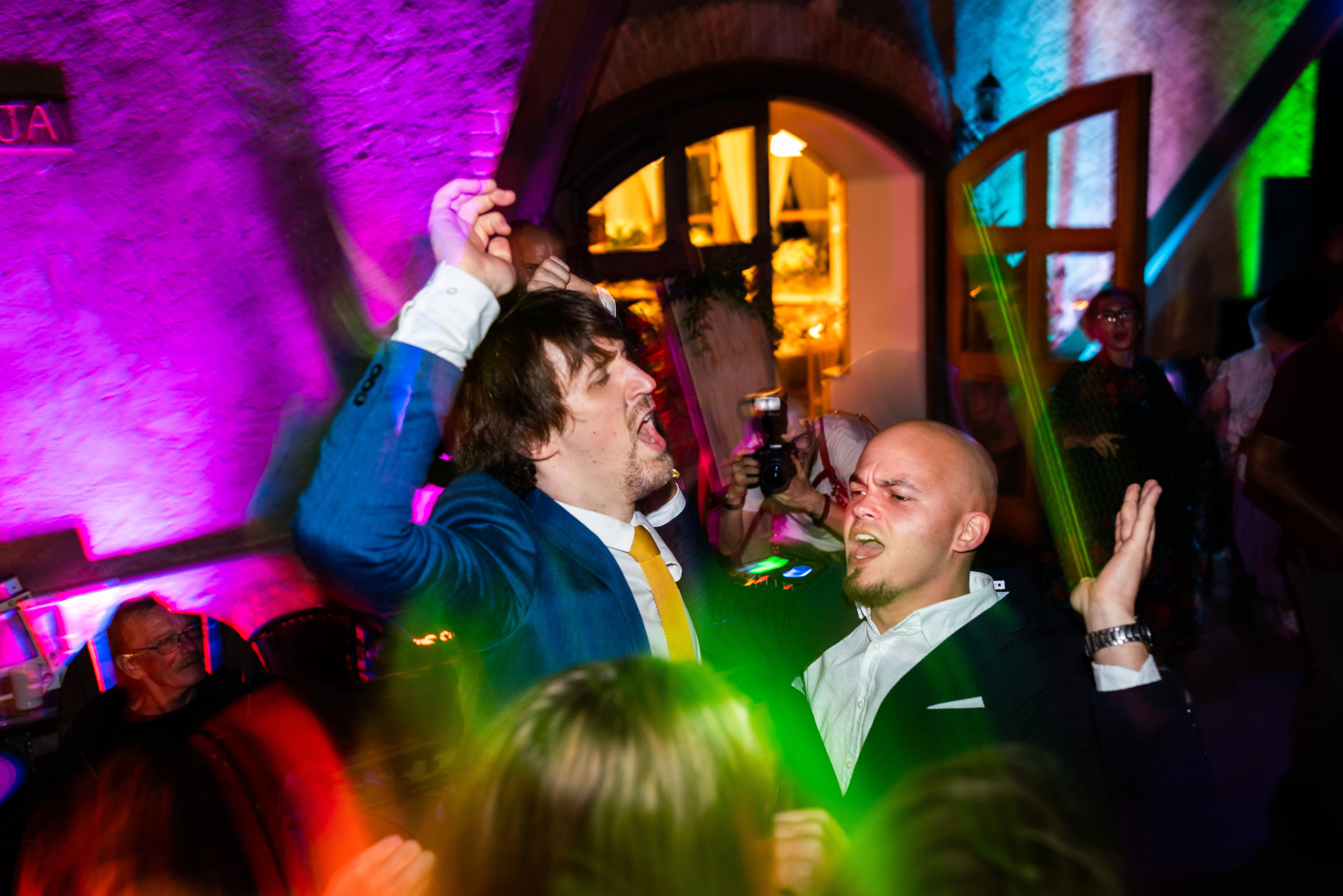 Kāzas viesu namā «Rezidence Kurzeme». ROLFS VENDIŅŠ - KĀZU FOTOGRĀFS | Rīgā un visā Latvijā