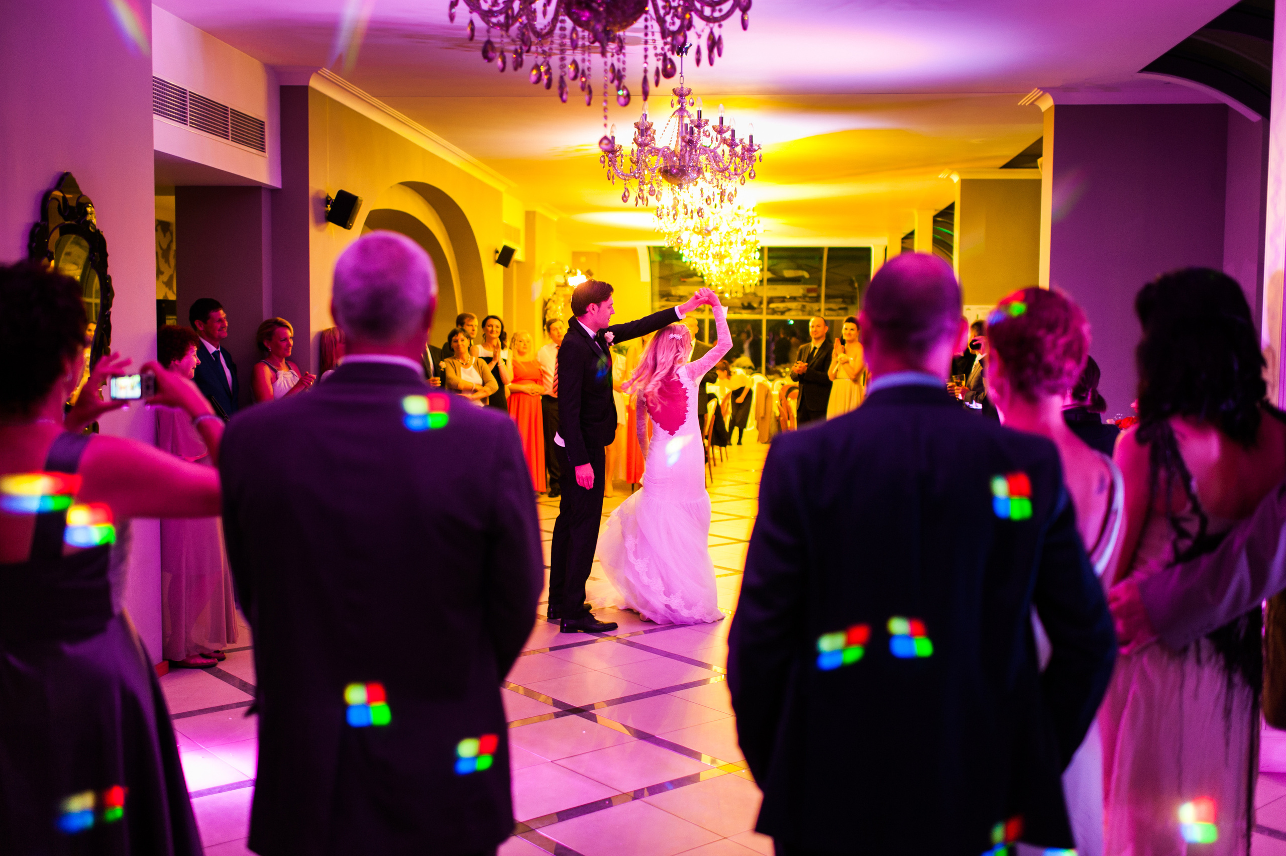 Kāzas kultūras pilī «Ziemeļblāzma». ROLFS VENDIŅŠ - KĀZU FOTOGRĀFS | Rīgā un visā Latvijā