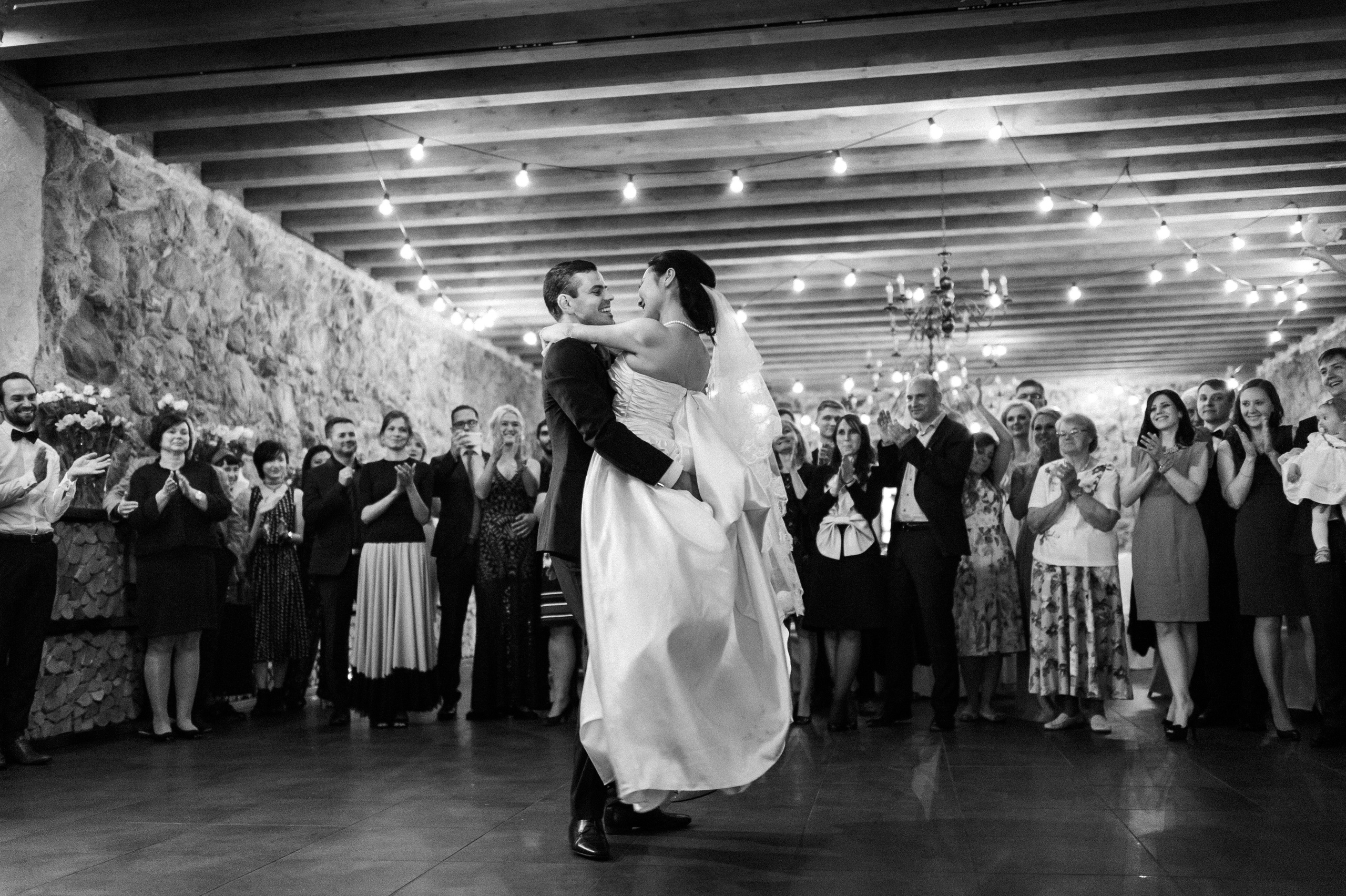 Kāzas viesu namā «Brūtes». ROLFS VENDIŅŠ - KĀZU FOTOGRĀFS | Rīgā un visā Latvijā