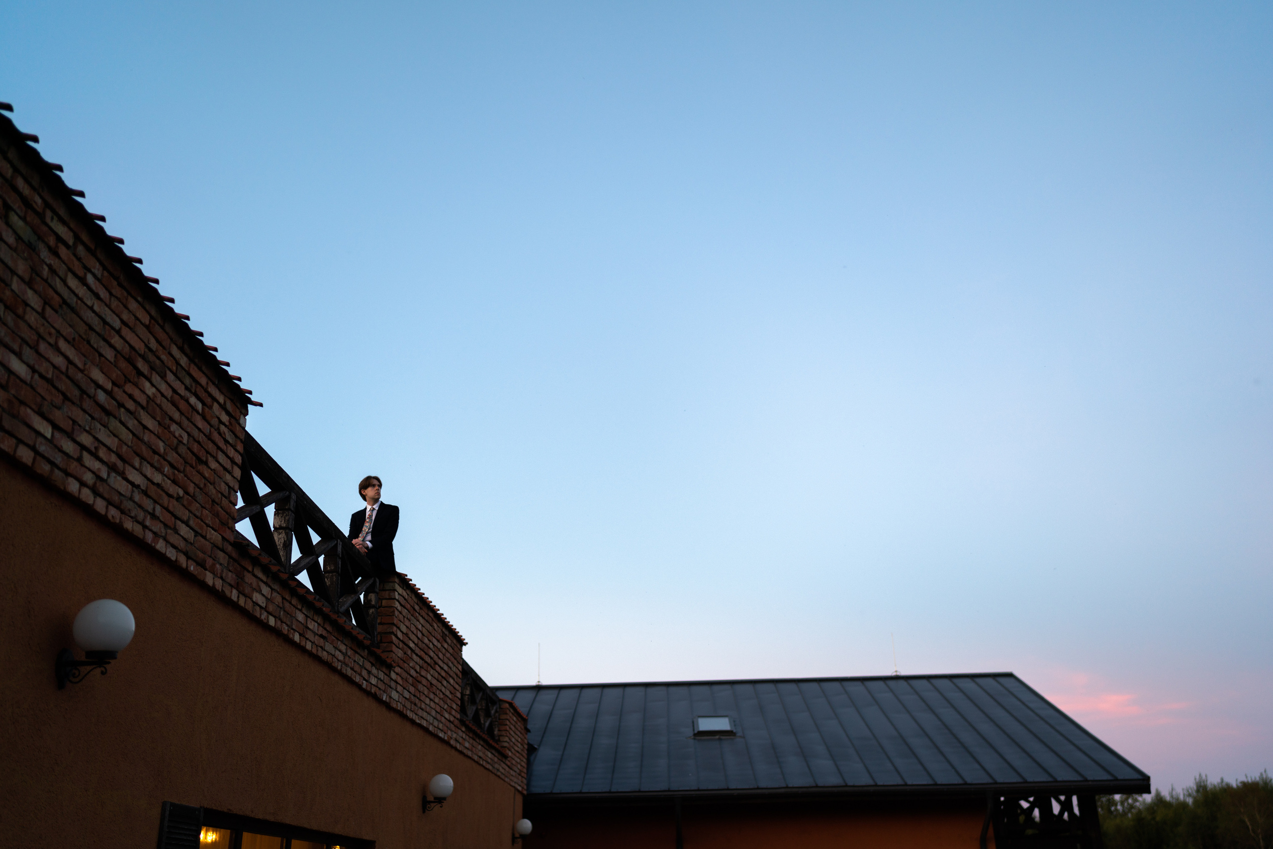 Kāzas viesu namā «Debesu bļoda». ROLFS VENDIŅŠ - KĀZU FOTOGRĀFS | Rīgā un visā Latvijā