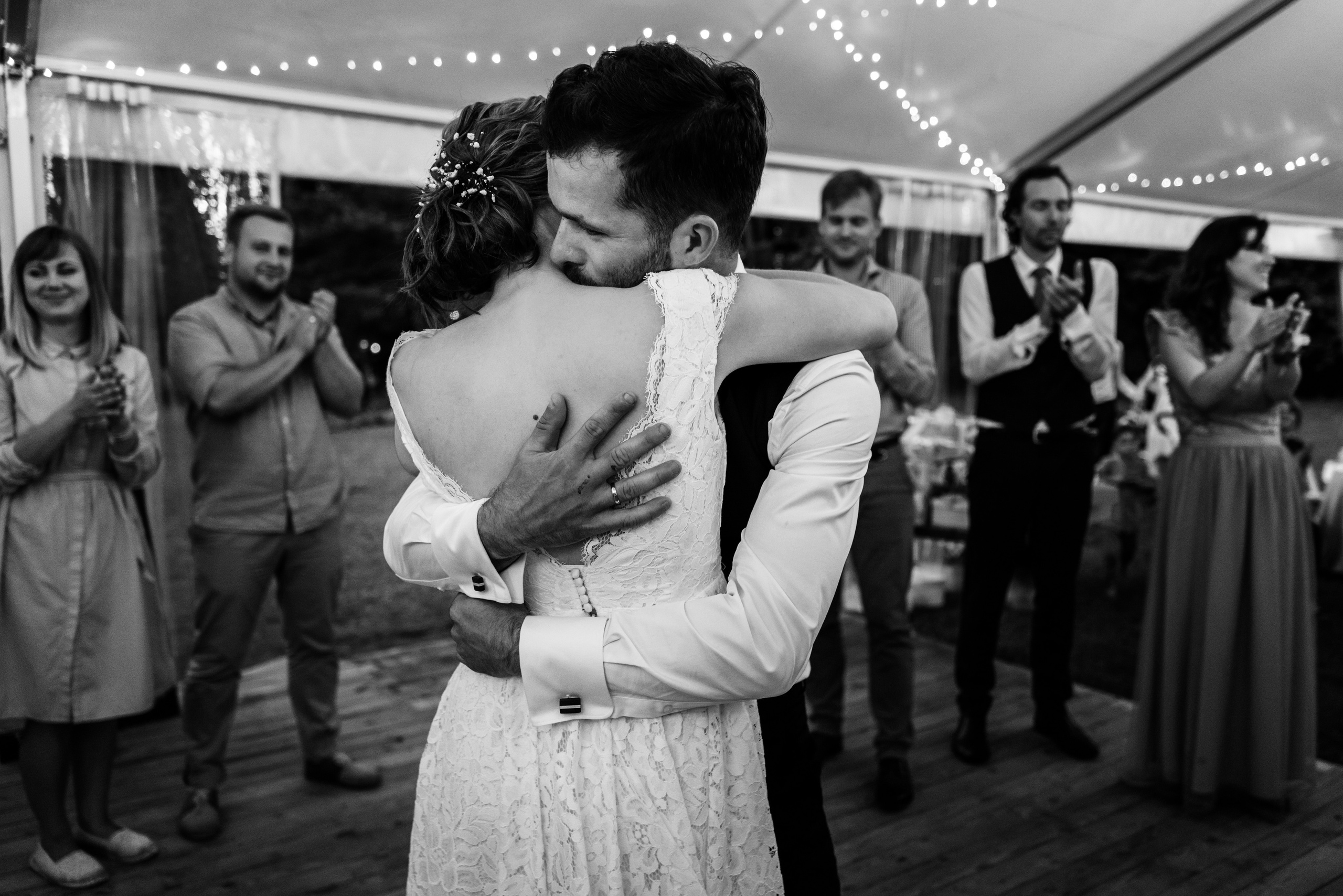 Kāzas lauku stilā. ROLFS VENDIŅŠ - KĀZU FOTOGRĀFS | Rīgā un visā Latvijā