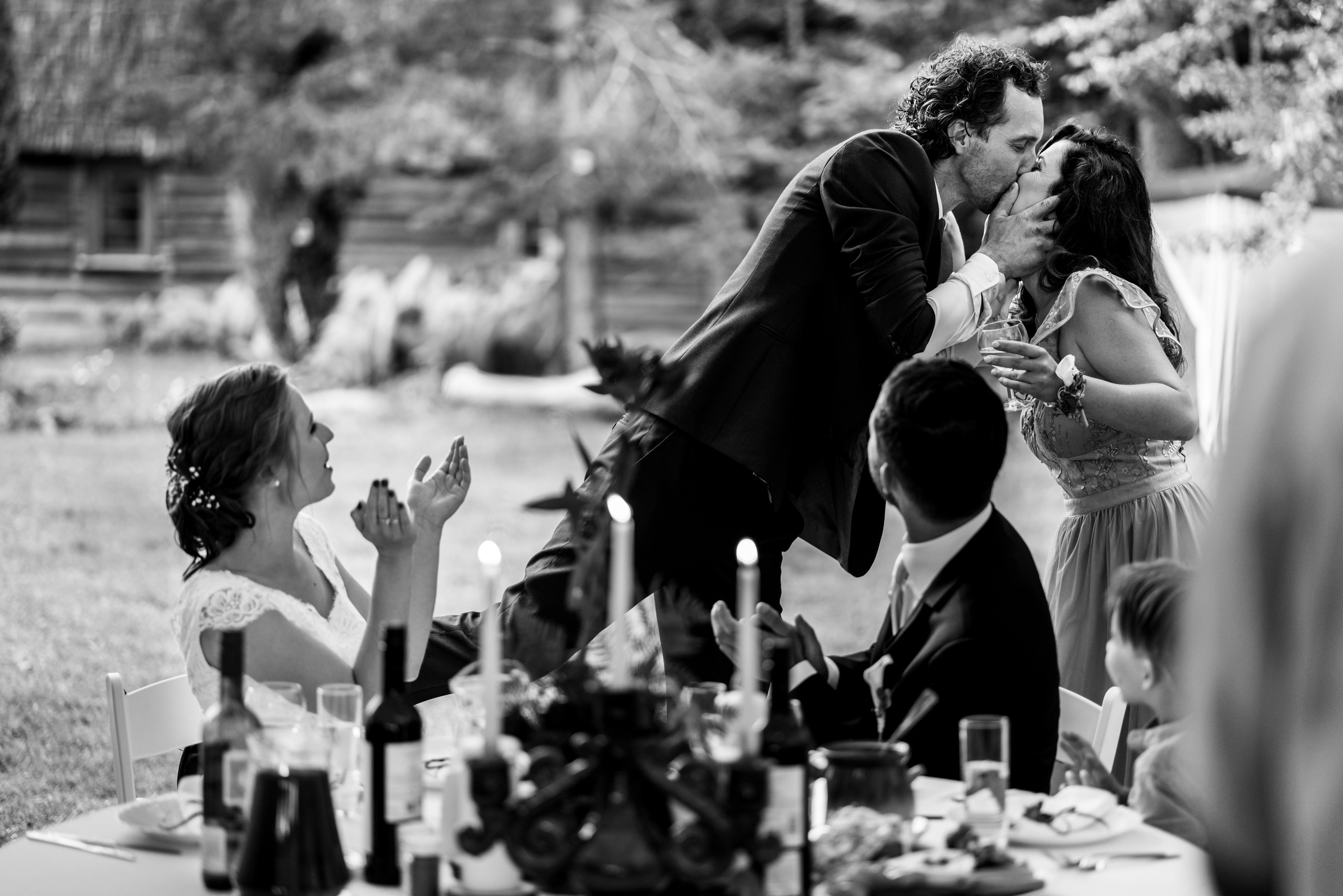 Kāzas lauku stilā. ROLFS VENDIŅŠ - KĀZU FOTOGRĀFS | Rīgā un visā Latvijā