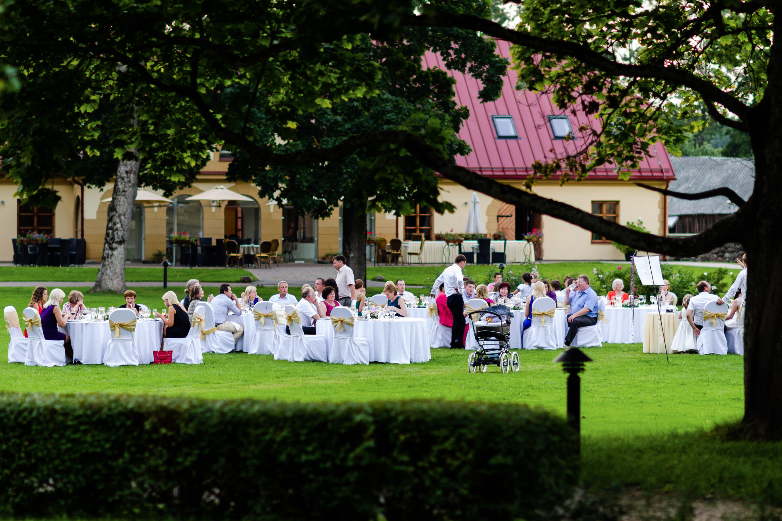 Kāzas Dikļu pilī. ROLFS VENDIŅŠ - KĀZU FOTOGRĀFS | Rīgā un visā Latvijā