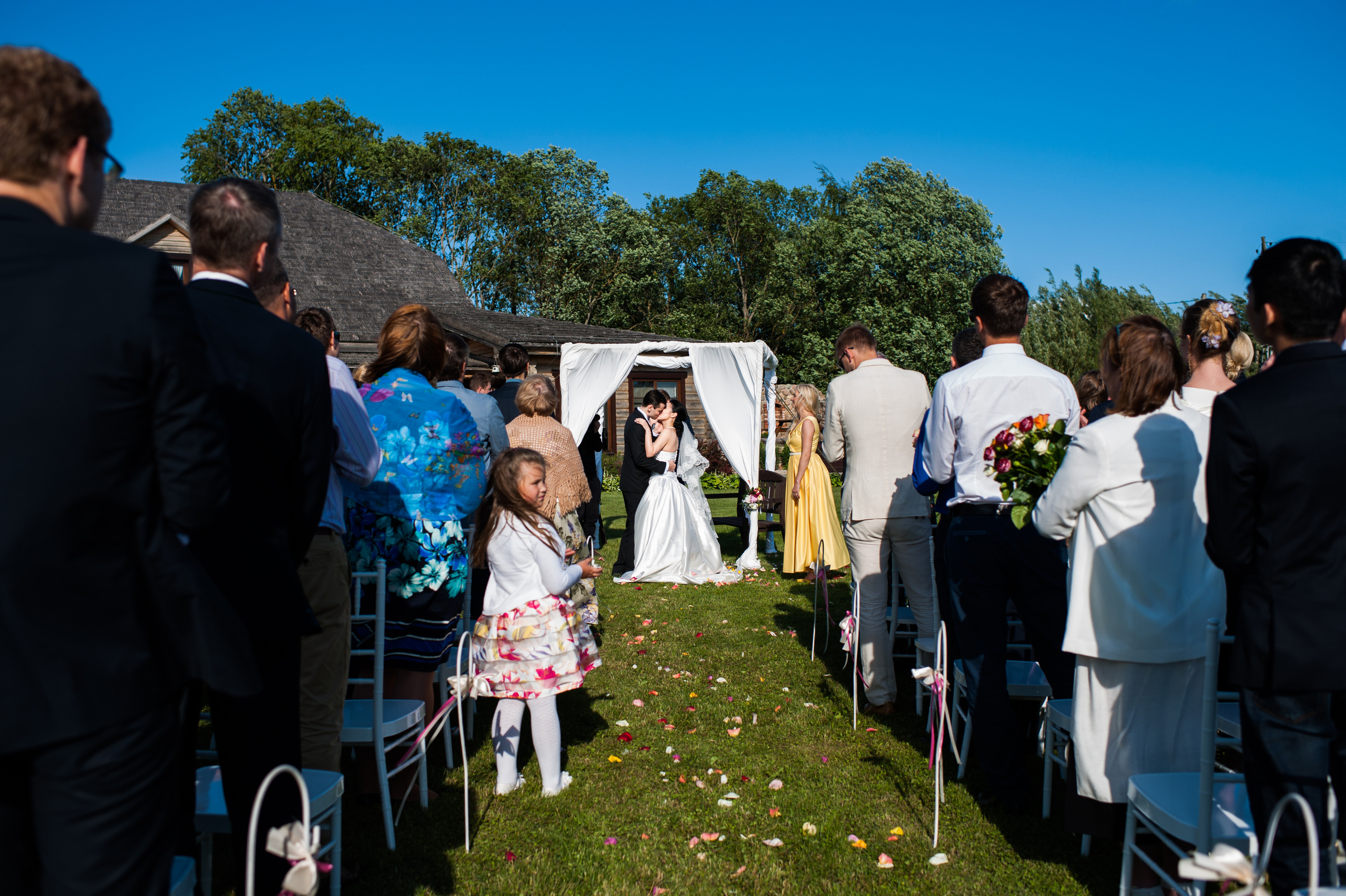 Kāzas viesu namā «Brūtes». ROLFS VENDIŅŠ - KĀZU FOTOGRĀFS | Rīgā un visā Latvijā