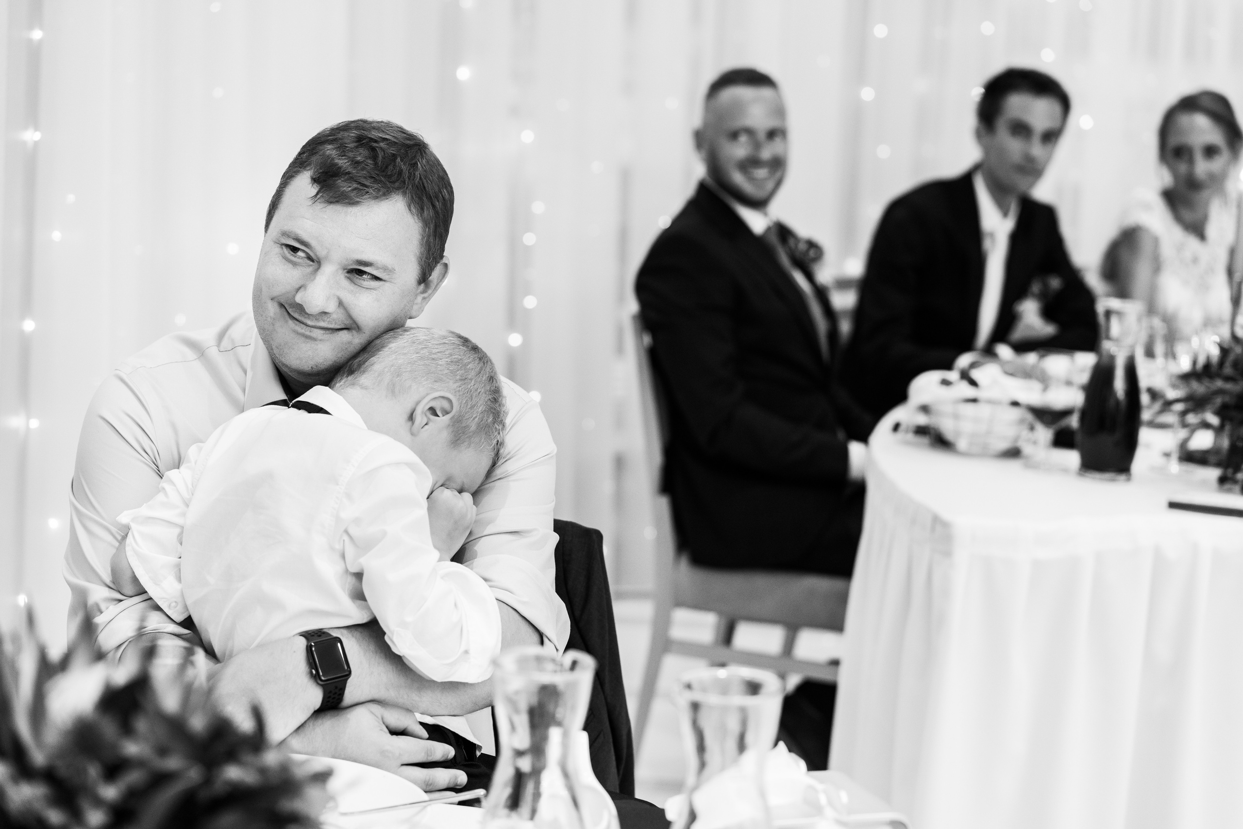 Kāzas viesu namā «Svētku pils». ROLFS VENDIŅŠ - KĀZU FOTOGRĀFS | Rīgā un visā Latvijā