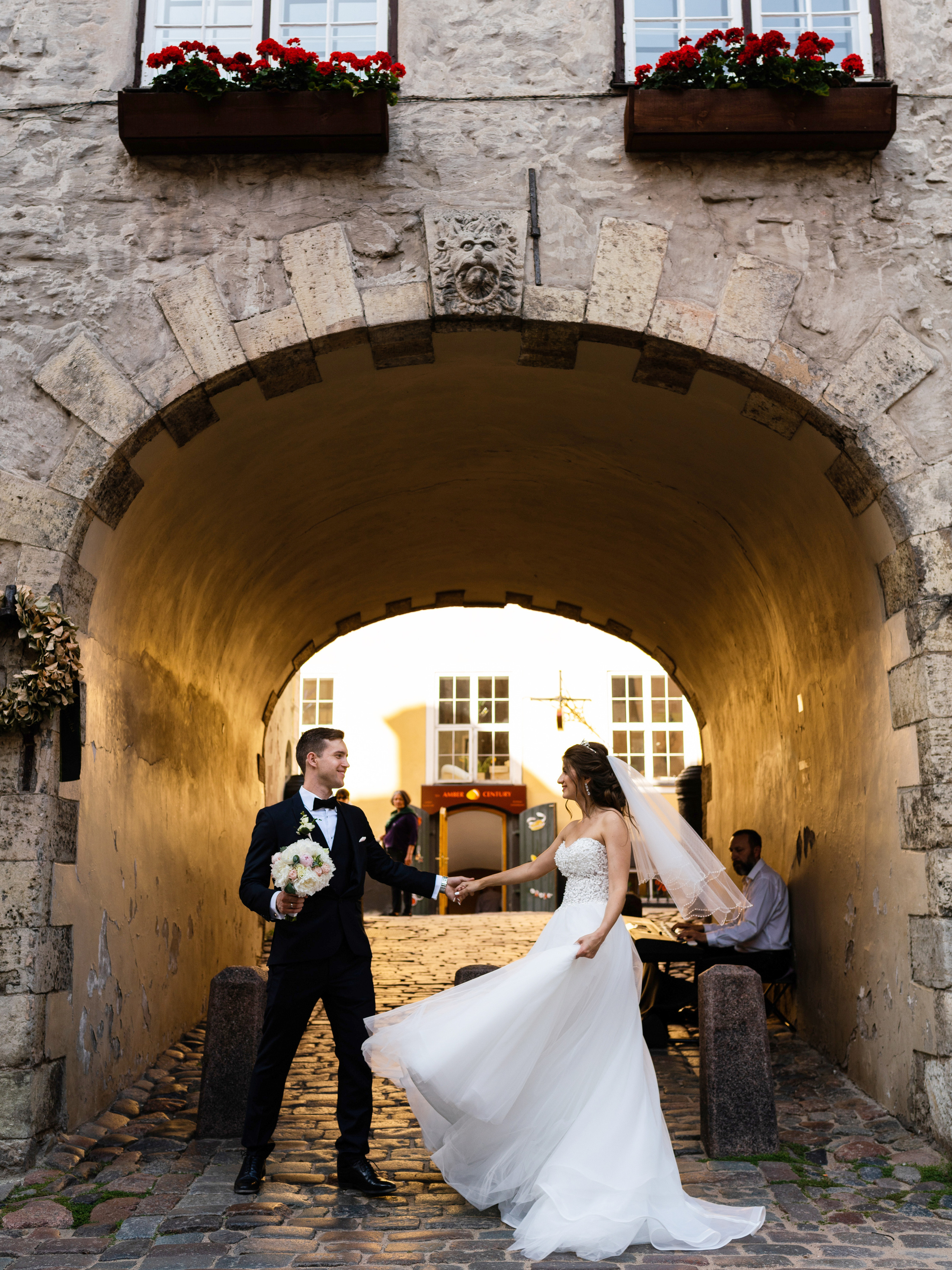 Kāzas viesu namā «Debesu bļoda». ROLFS VENDIŅŠ - KĀZU FOTOGRĀFS | Rīgā un visā Latvijā