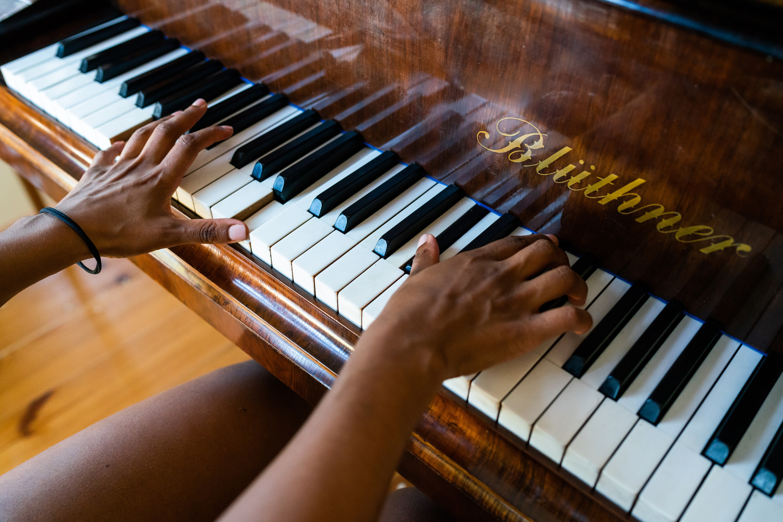 Kāzas viesu namā «Rezidence Kurzeme». ROLFS VENDIŅŠ - KĀZU FOTOGRĀFS | Rīgā un visā Latvijā
