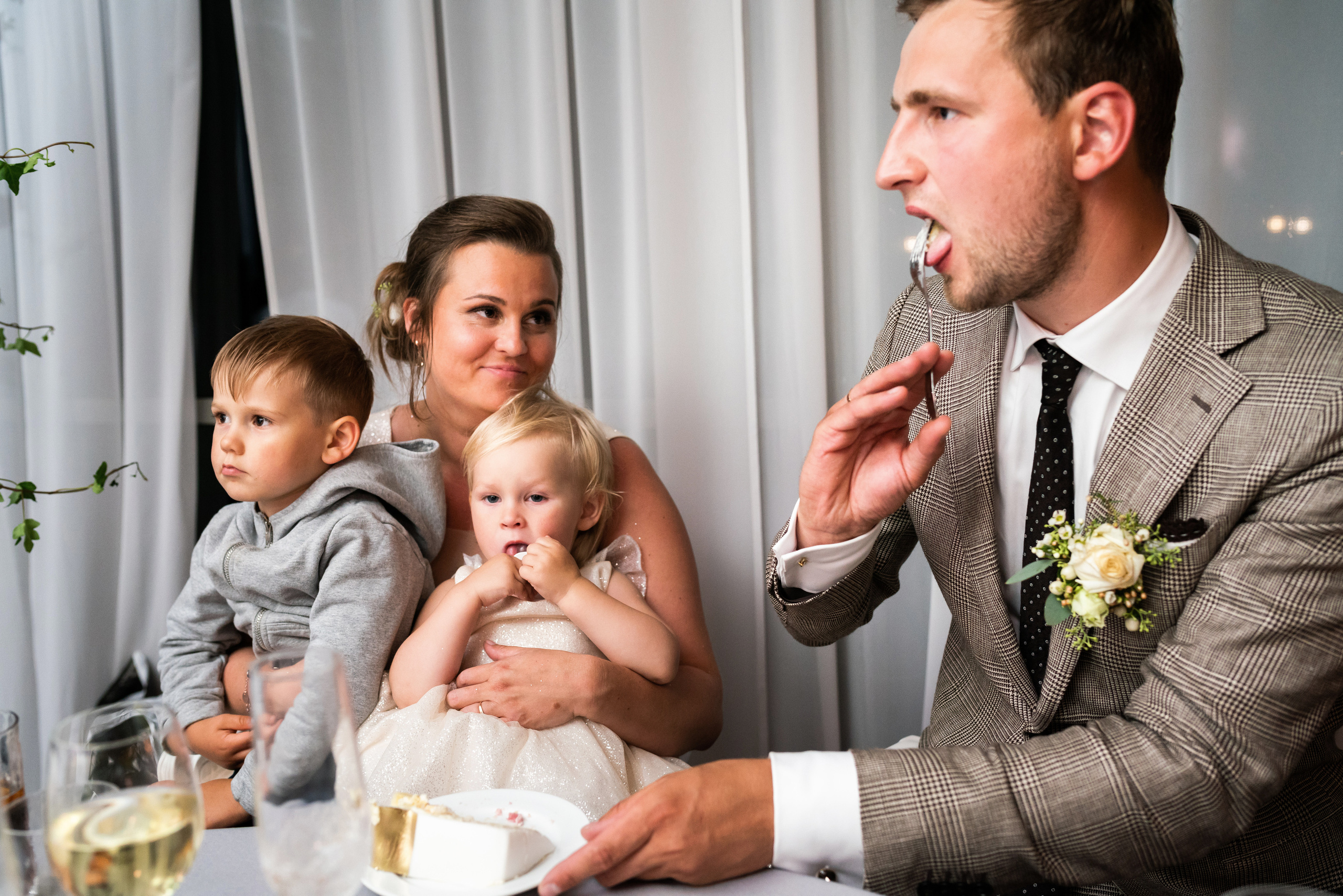 Kāzas viesu namā «Bēršas». ROLFS VENDIŅŠ - KĀZU FOTOGRĀFS | Rīgā un visā Latvijā