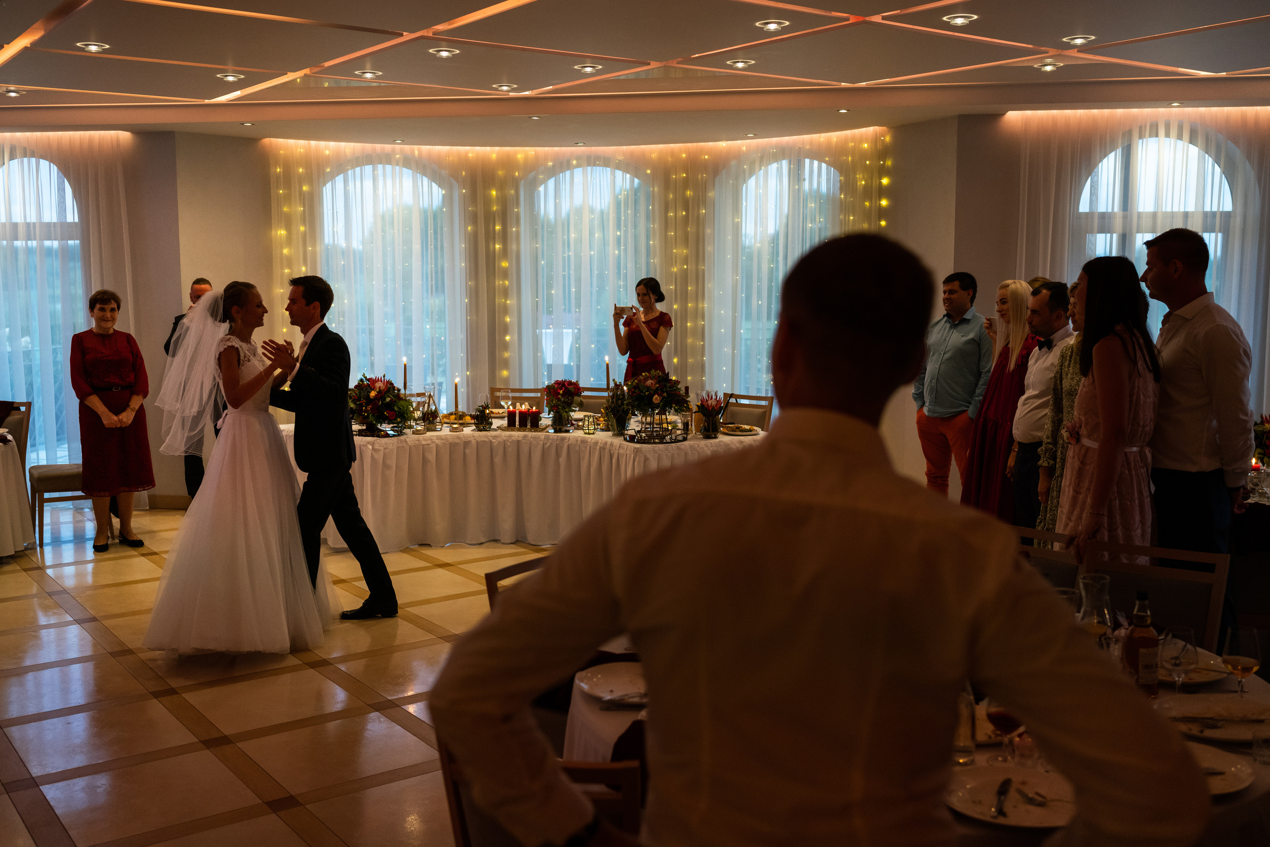 Kāzas viesu namā «Svētku pils». ROLFS VENDIŅŠ - KĀZU FOTOGRĀFS | Rīgā un visā Latvijā