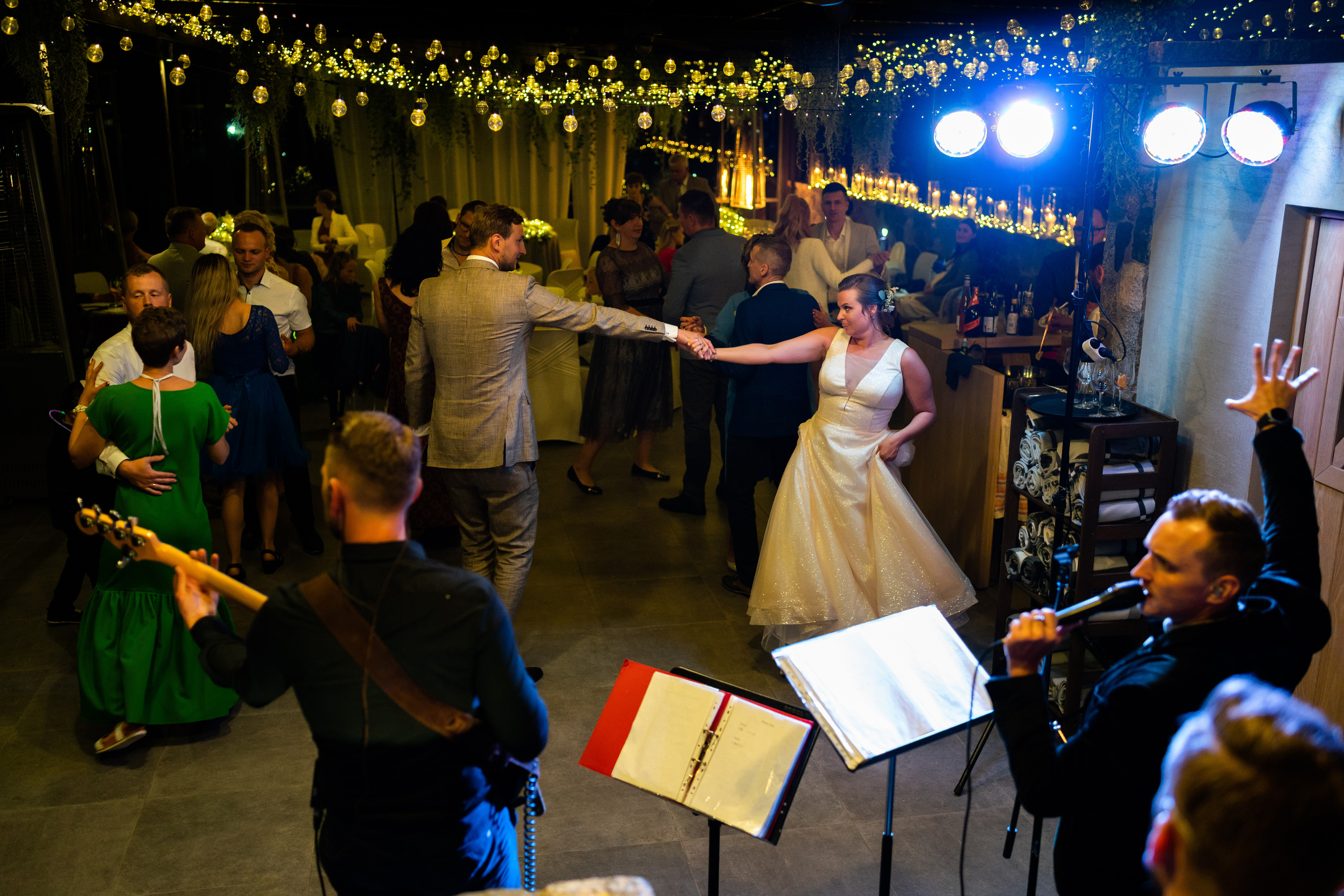 Kāzas viesu namā «Bēršas». ROLFS VENDIŅŠ - KĀZU FOTOGRĀFS | Rīgā un visā Latvijā