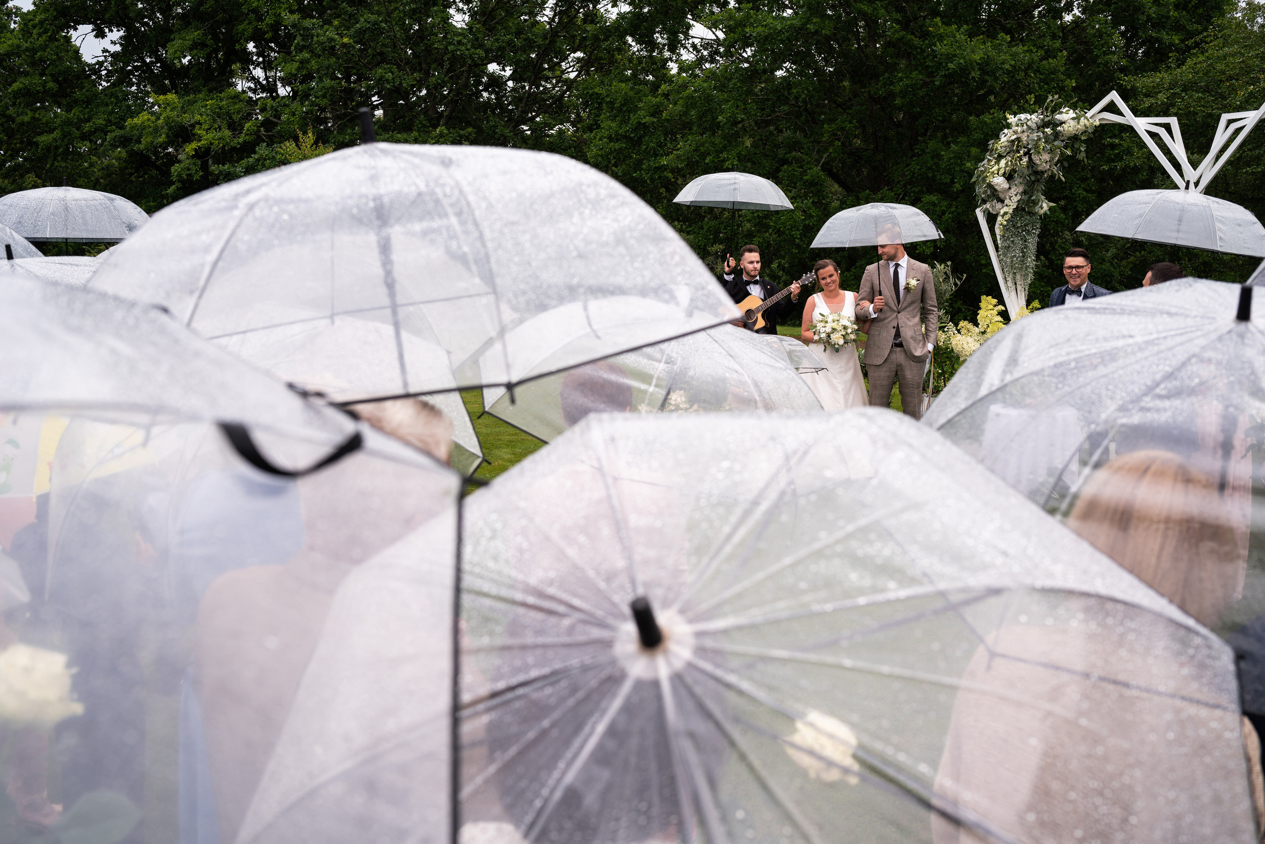 Kāzas viesu namā «Bēršas». ROLFS VENDIŅŠ - KĀZU FOTOGRĀFS | Rīgā un visā Latvijā