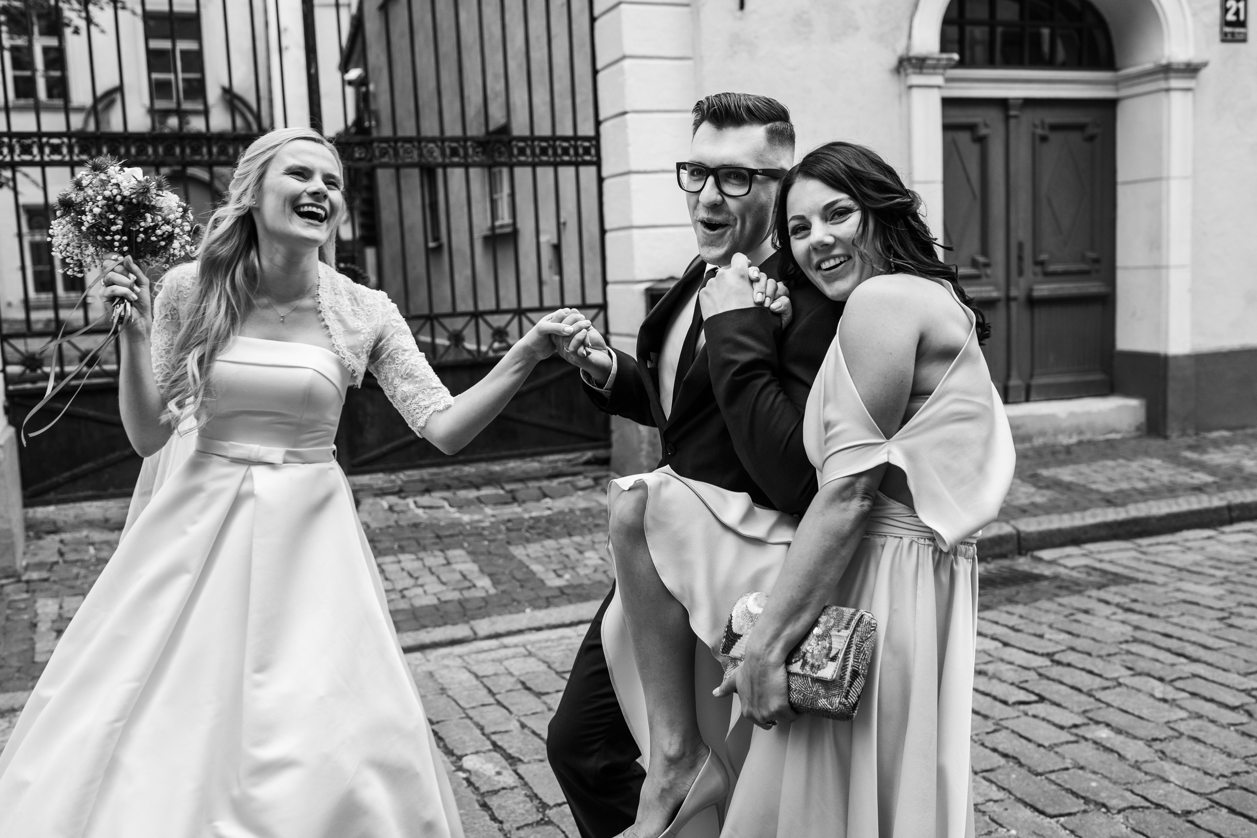 Kāzas Vecrīgā. ROLFS VENDIŅŠ - KĀZU FOTOGRĀFS | Rīgā un visā Latvijā