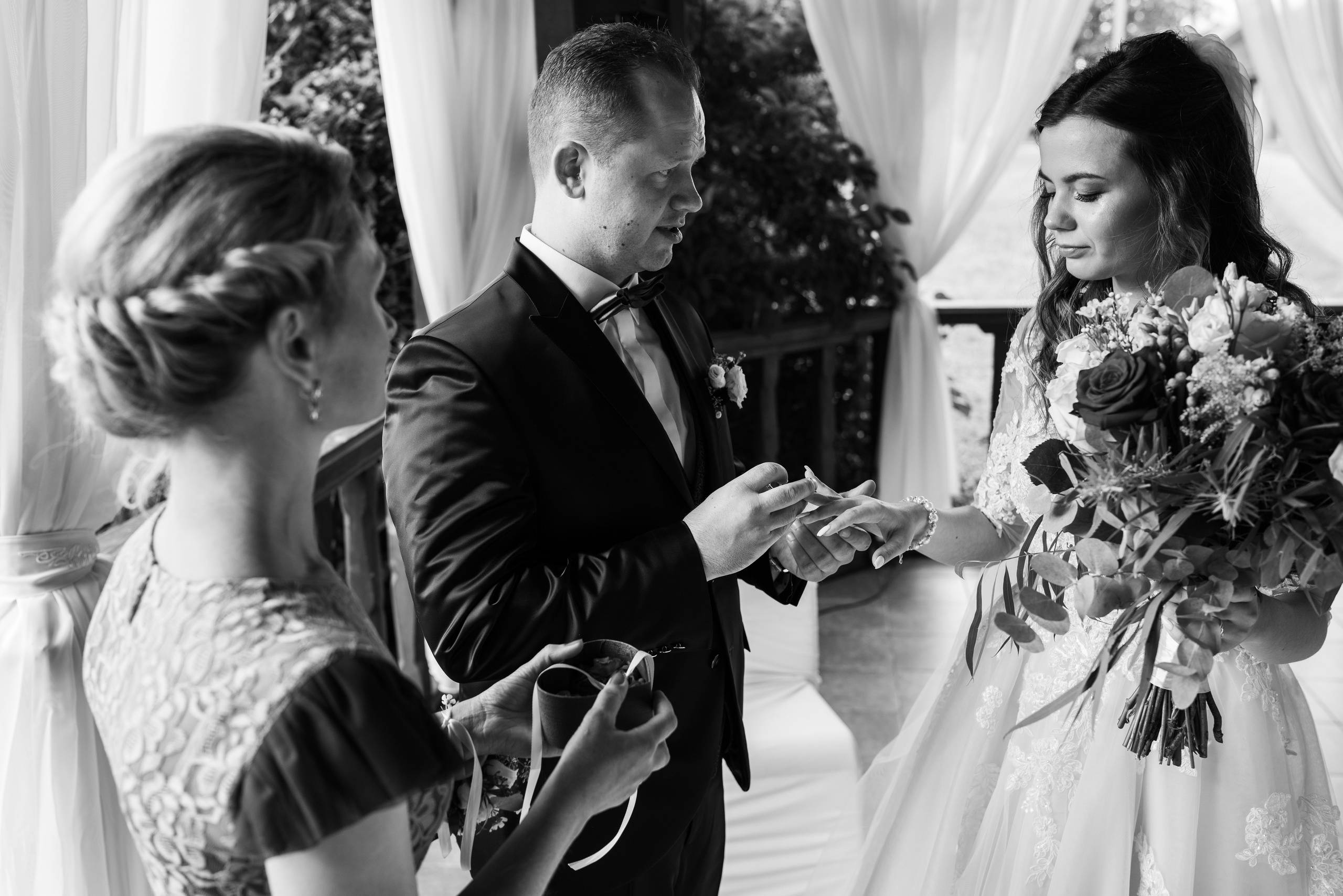 Kāzas Jaunmoku pilī. ROLFS VENDIŅŠ - KĀZU FOTOGRĀFS | Rīgā un visā Latvijā