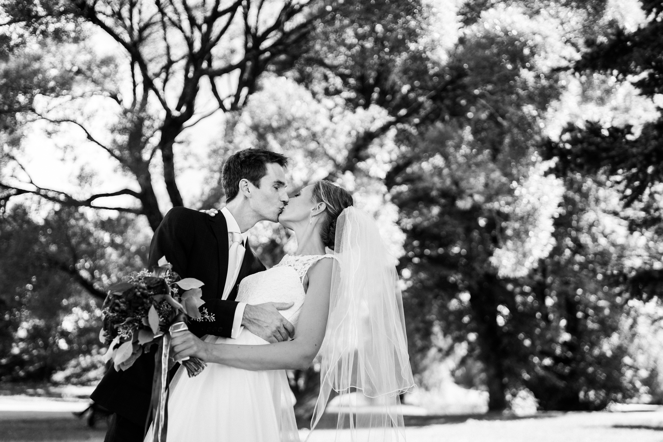 Kāzas viesu namā «Svētku pils». ROLFS VENDIŅŠ - KĀZU FOTOGRĀFS | Rīgā un visā Latvijā