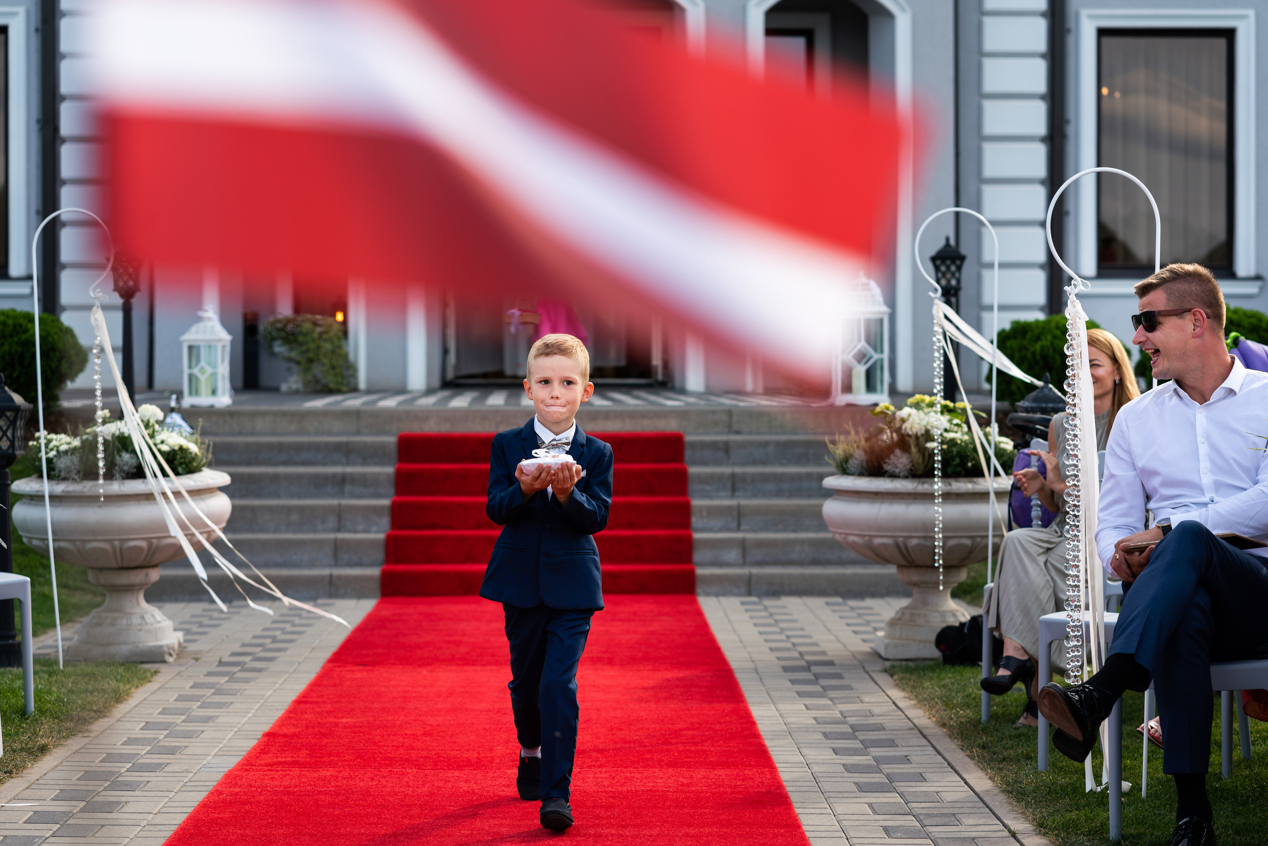 Kāzas viesu namā «Svētku pils». ROLFS VENDIŅŠ - KĀZU FOTOGRĀFS | Rīgā un visā Latvijā