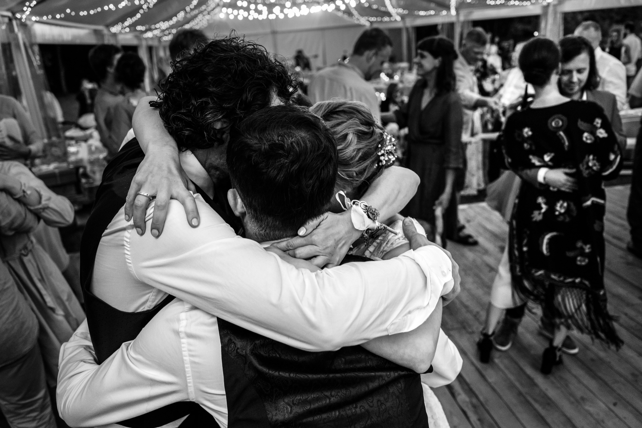 Kāzas lauku stilā. ROLFS VENDIŅŠ - KĀZU FOTOGRĀFS | Rīgā un visā Latvijā