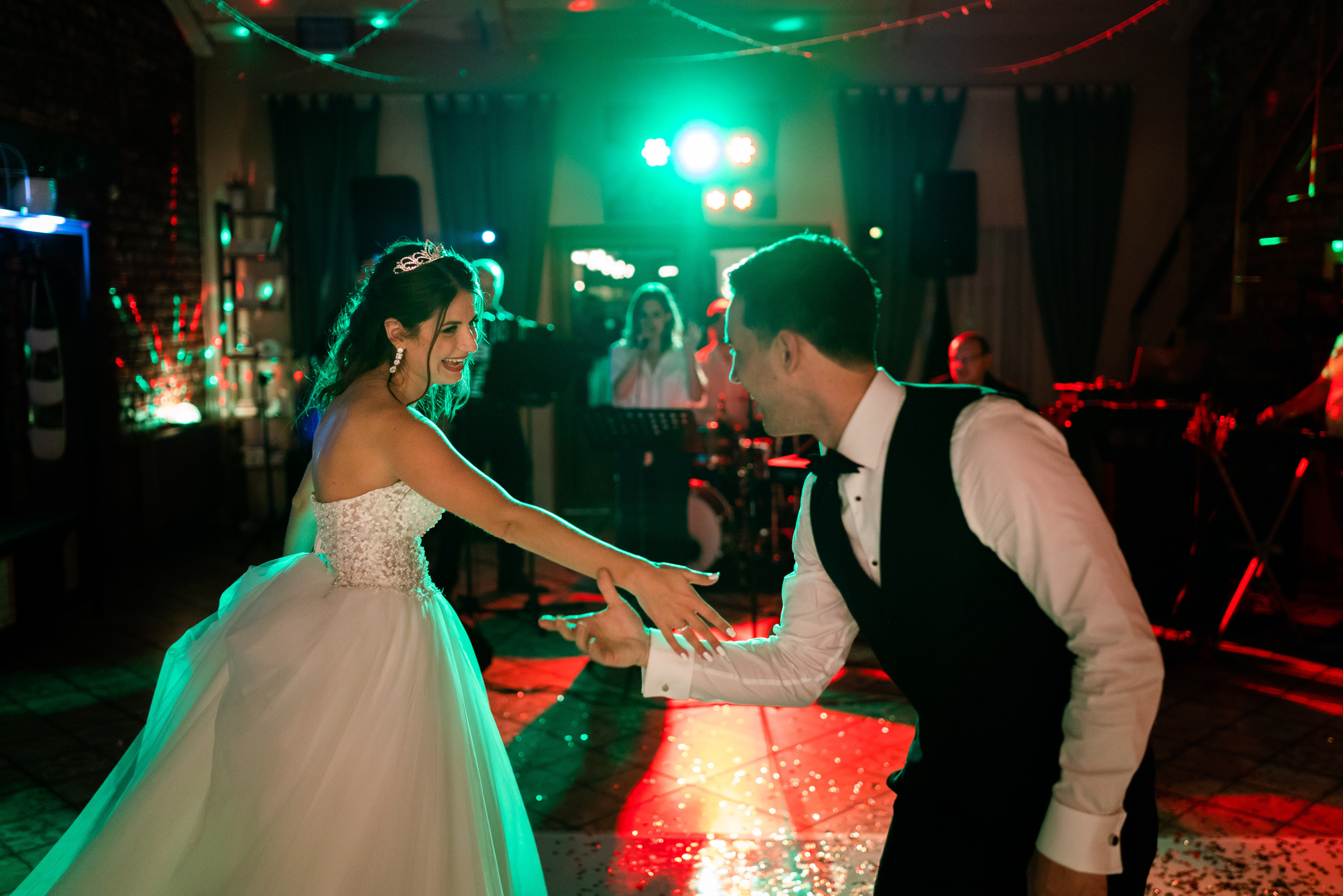 Kāzas viesu namā «Debesu bļoda». ROLFS VENDIŅŠ - KĀZU FOTOGRĀFS | Rīgā un visā Latvijā