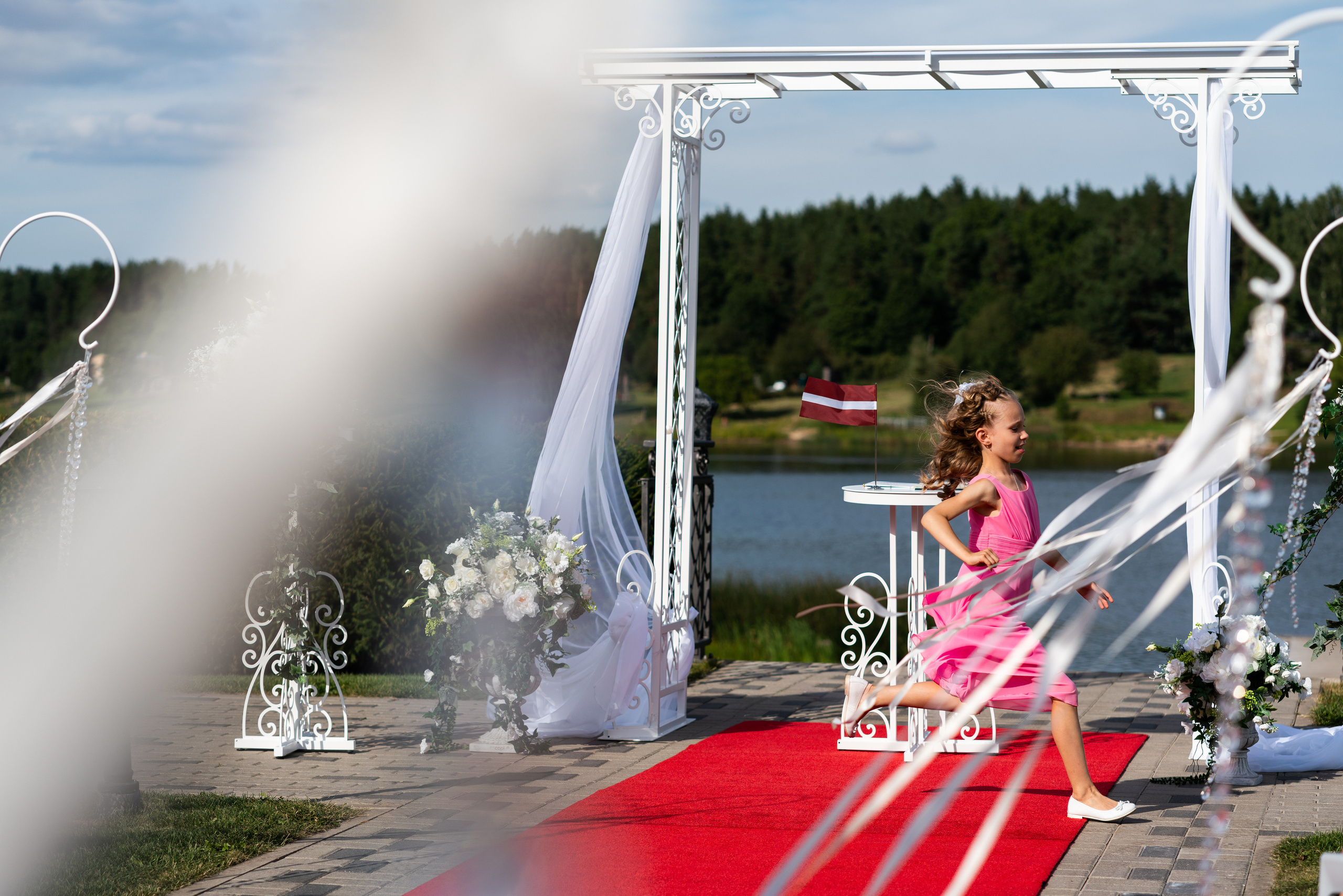 Kāzas viesu namā «Svētku pils». ROLFS VENDIŅŠ - KĀZU FOTOGRĀFS | Rīgā un visā Latvijā