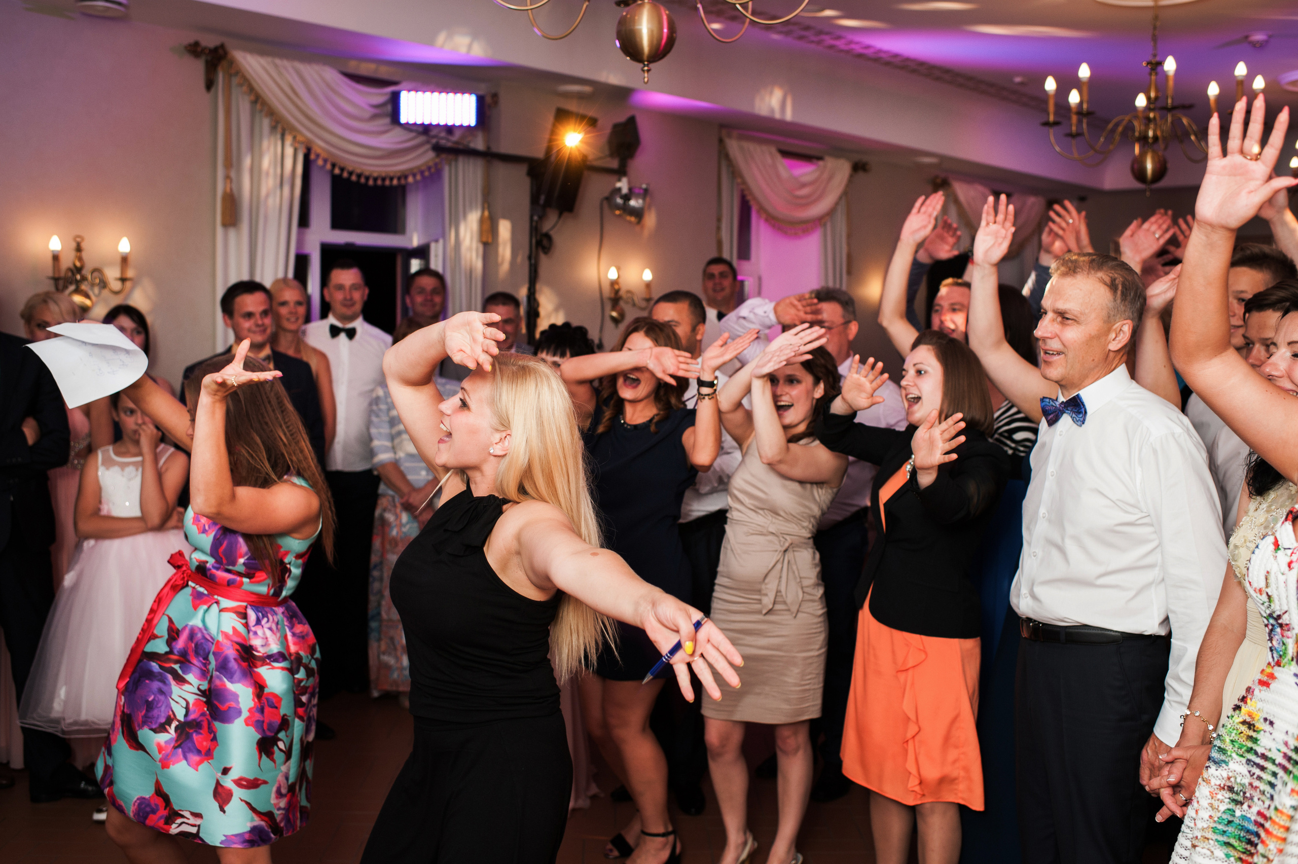 Kāzas Skrundas muižā. ROLFS VENDIŅŠ - KĀZU FOTOGRĀFS | Rīgā un visā Latvijā