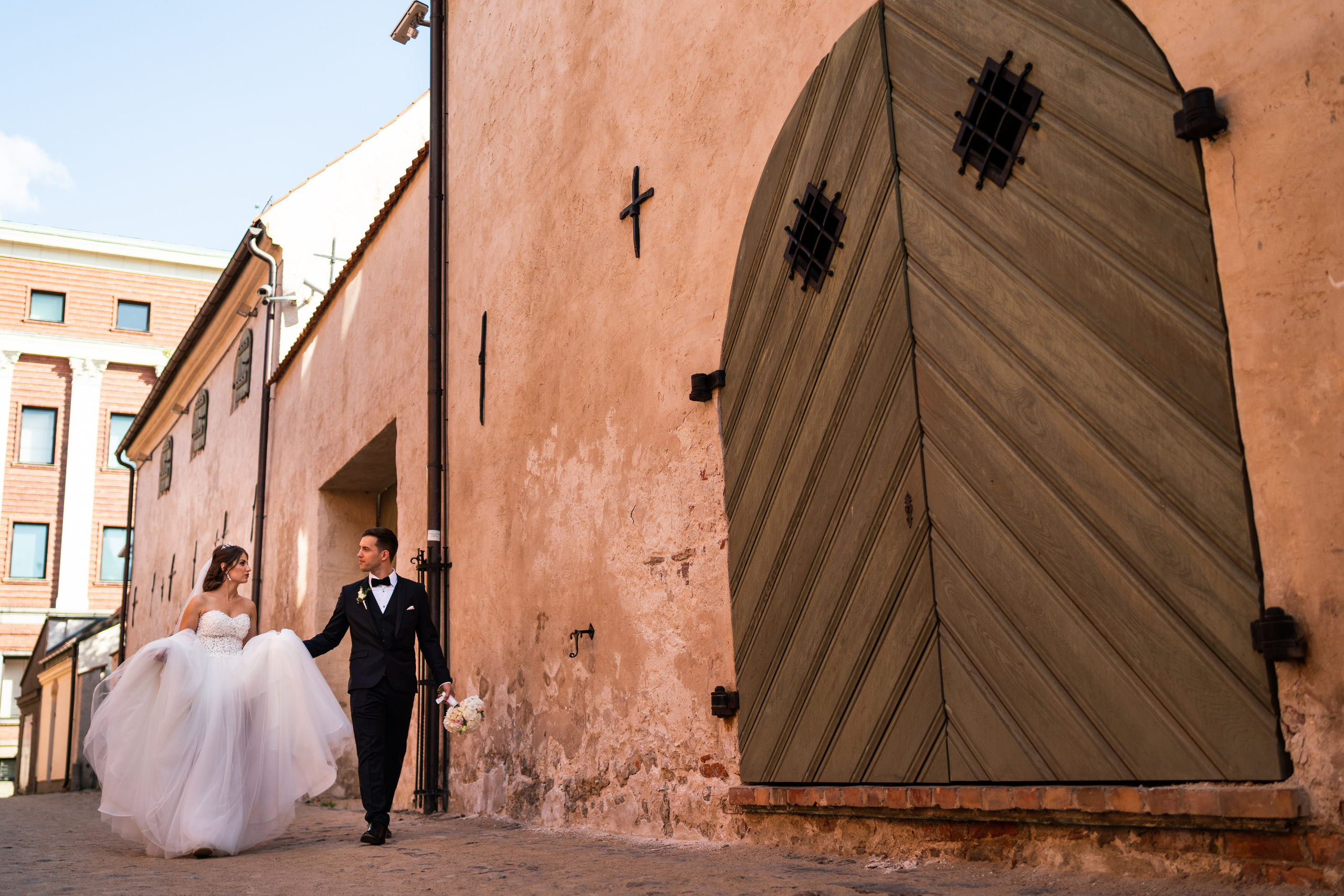 Kāzas viesu namā «Debesu bļoda». ROLFS VENDIŅŠ - KĀZU FOTOGRĀFS | Rīgā un visā Latvijā