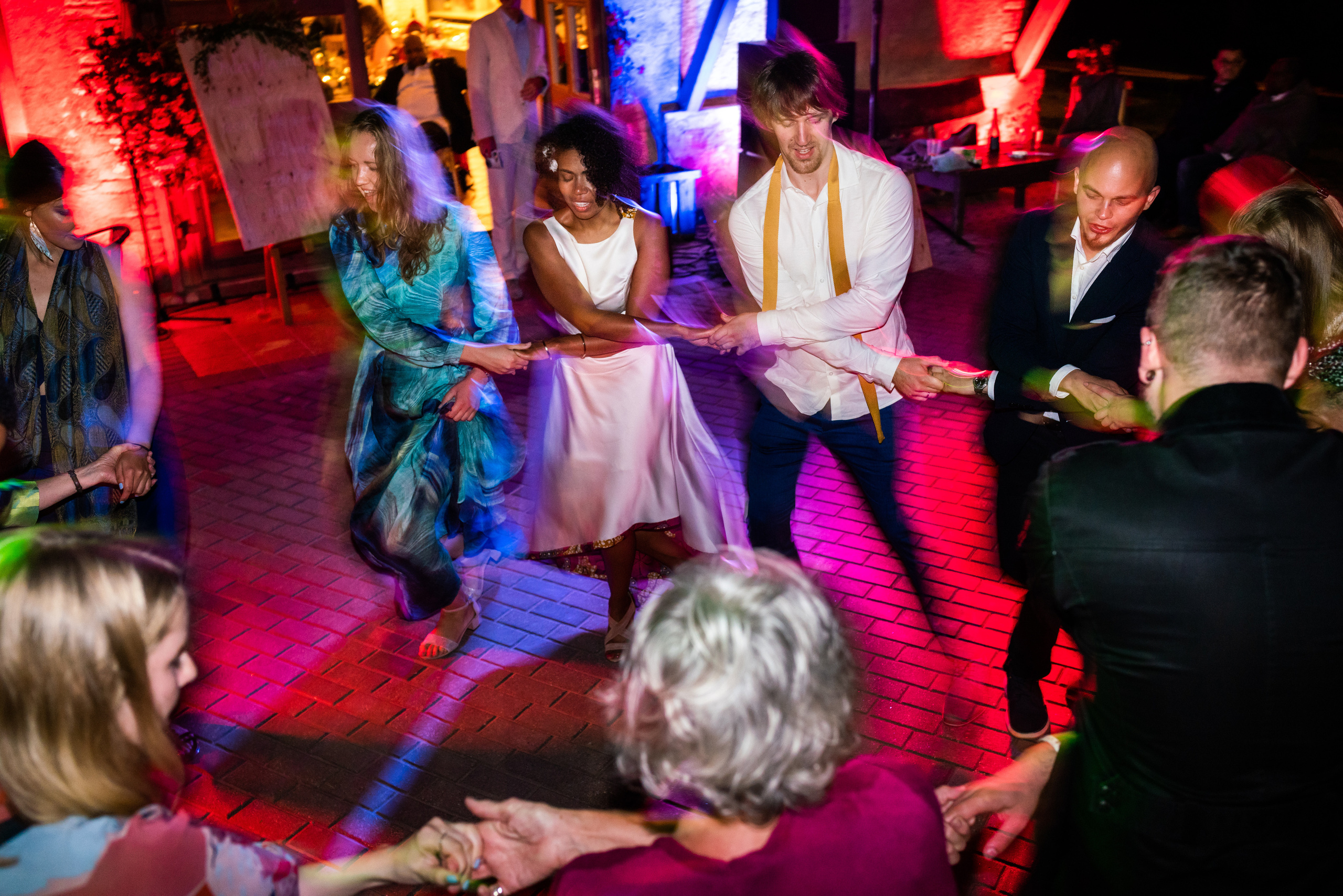 Kāzas viesu namā «Rezidence Kurzeme». ROLFS VENDIŅŠ - KĀZU FOTOGRĀFS | Rīgā un visā Latvijā