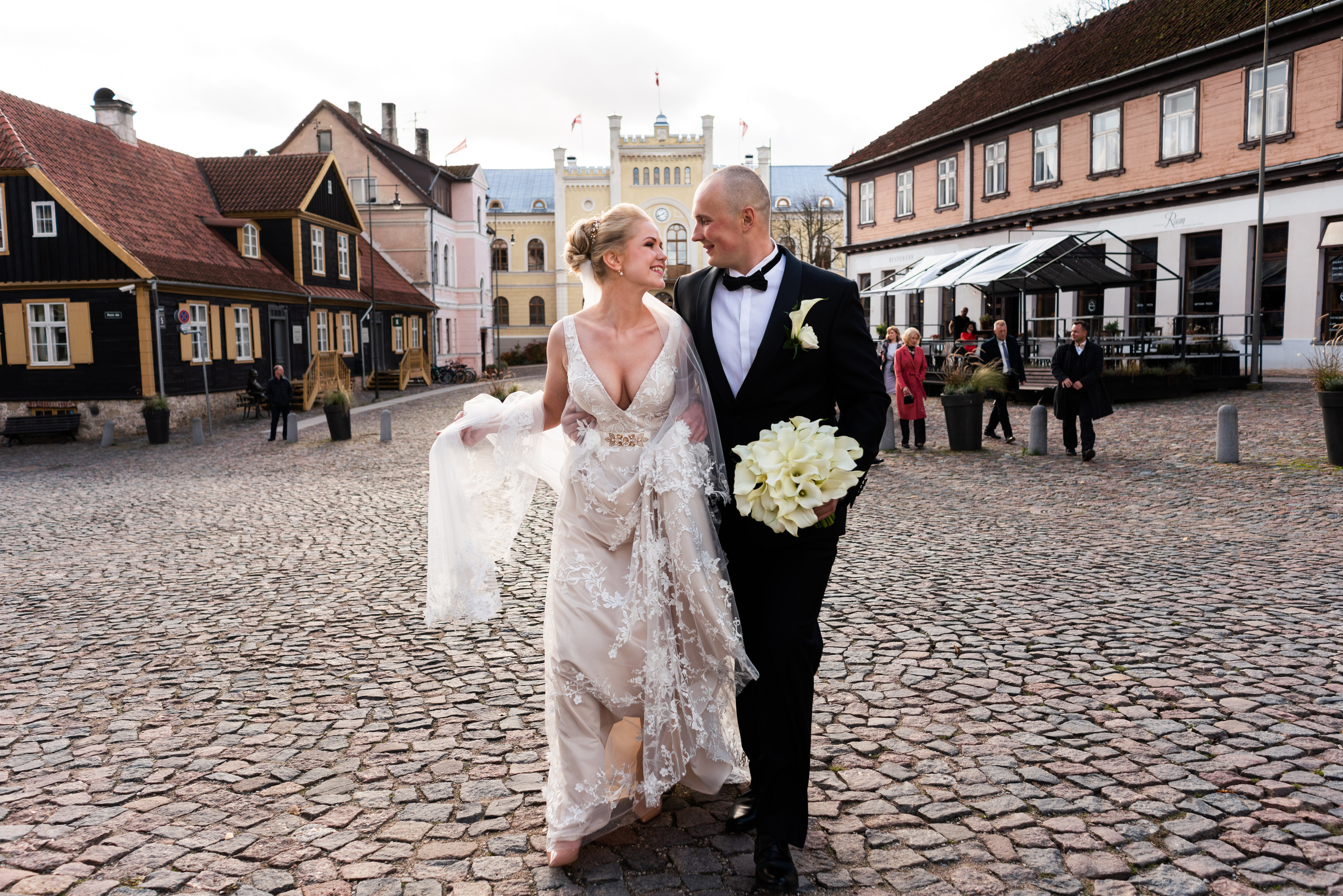 Kāzas Kuldīgā. ROLFS VENDIŅŠ - KĀZU FOTOGRĀFS | Rīgā un visā Latvijā
