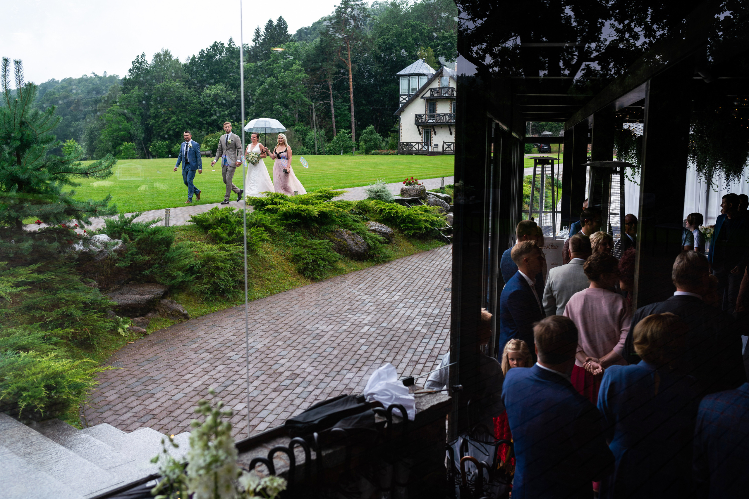 Kāzas viesu namā «Bēršas». ROLFS VENDIŅŠ - KĀZU FOTOGRĀFS | Rīgā un visā Latvijā