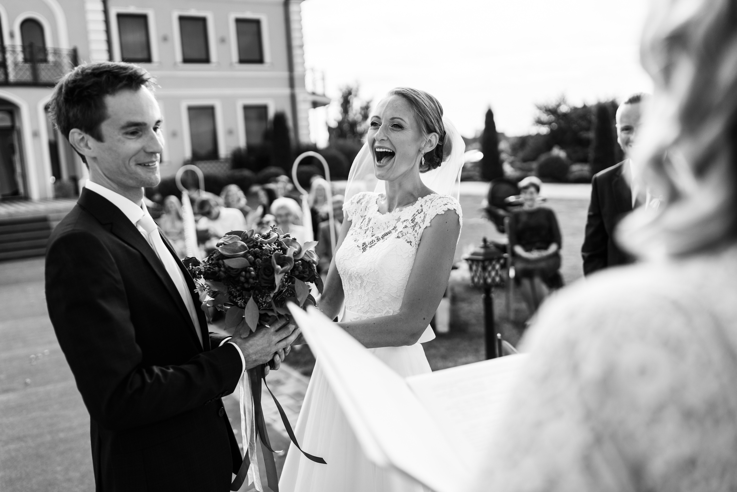 Kāzas viesu namā «Svētku pils». ROLFS VENDIŅŠ - KĀZU FOTOGRĀFS | Rīgā un visā Latvijā