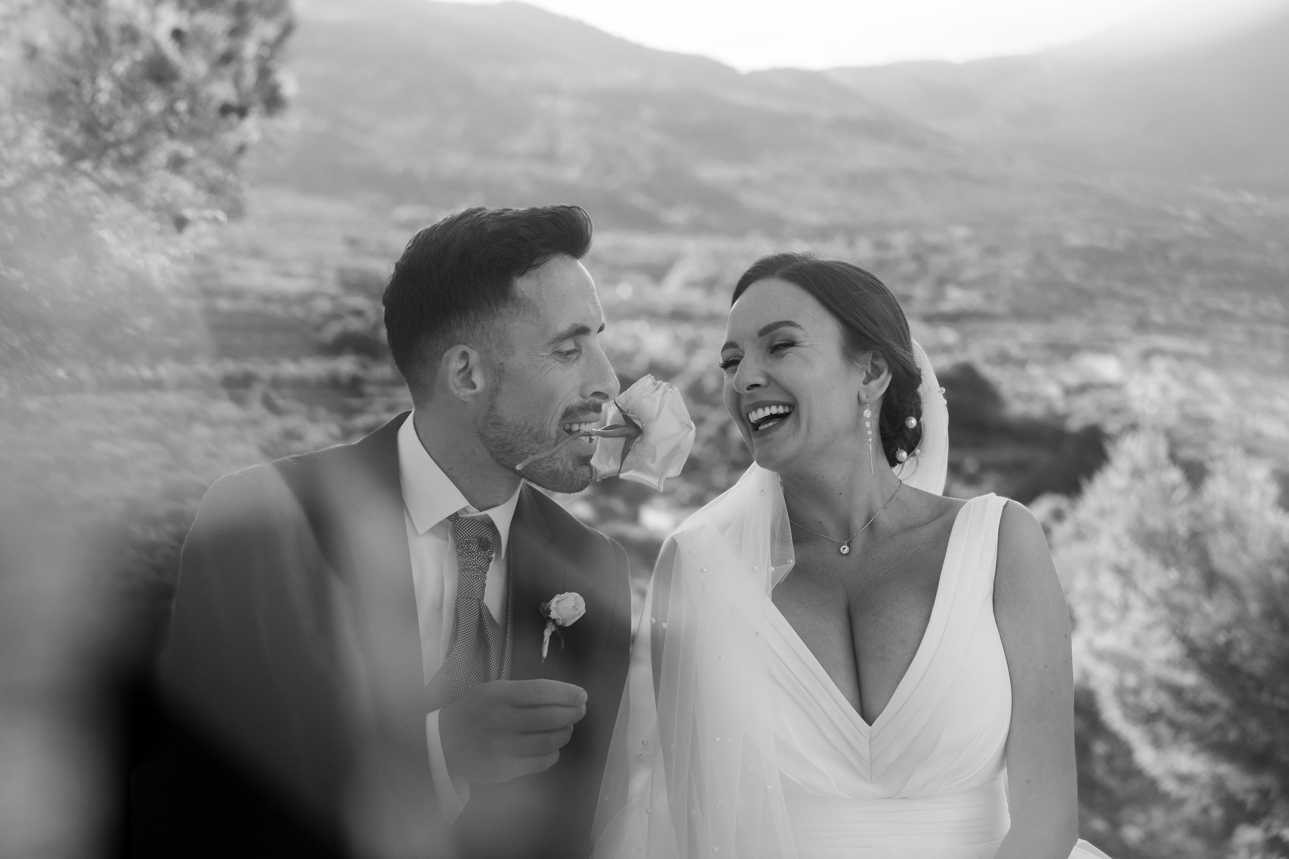 Dasha & Ister. Vivood Landscape. Paola fotógrafo / videografo de bodas en Barcelona