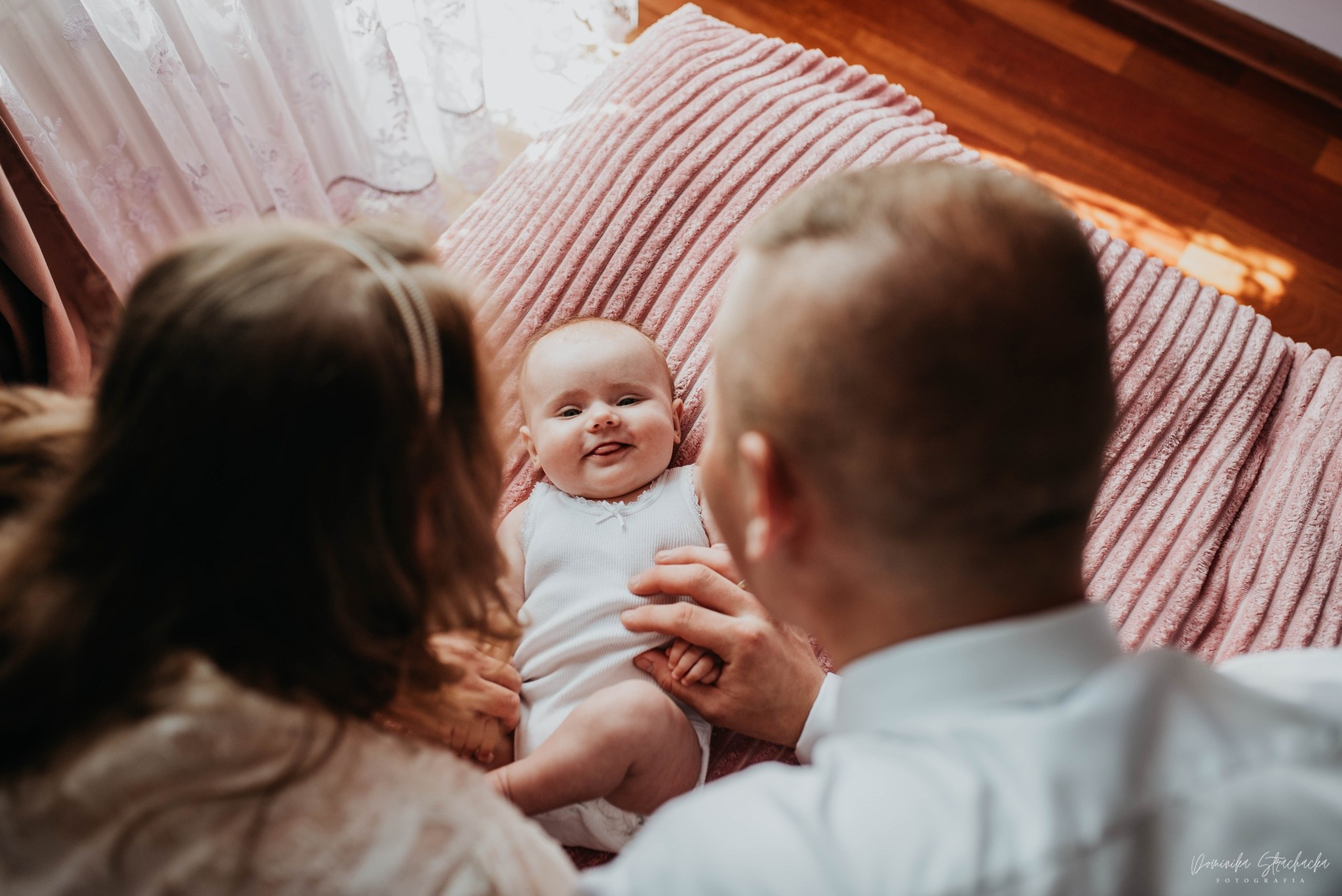 Chrzest Święty Alicji. Dominika Strachacka Fotografia | Fotograf ślubny i rodzinny Opole Lubelskie Lublin