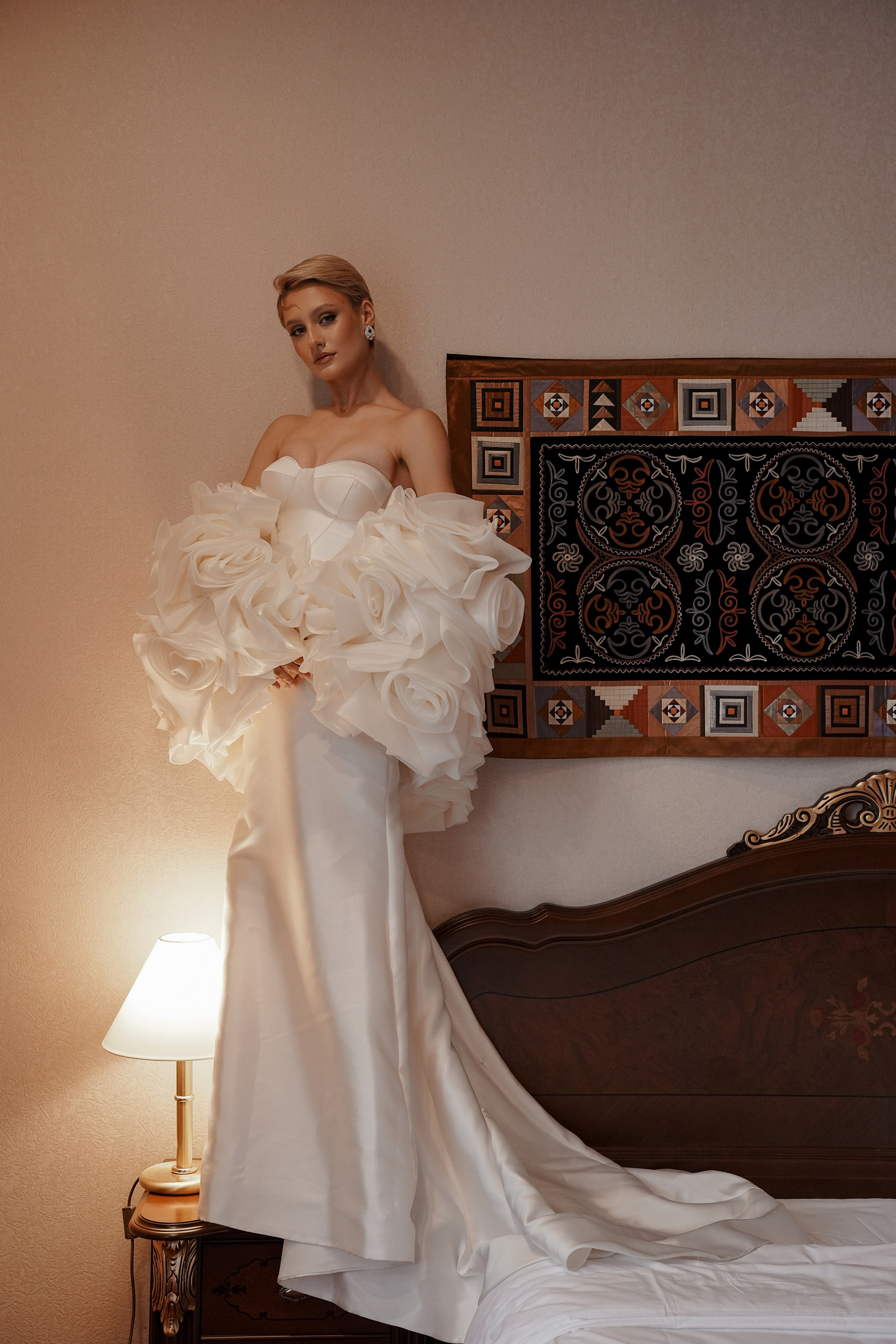 Николь Амир