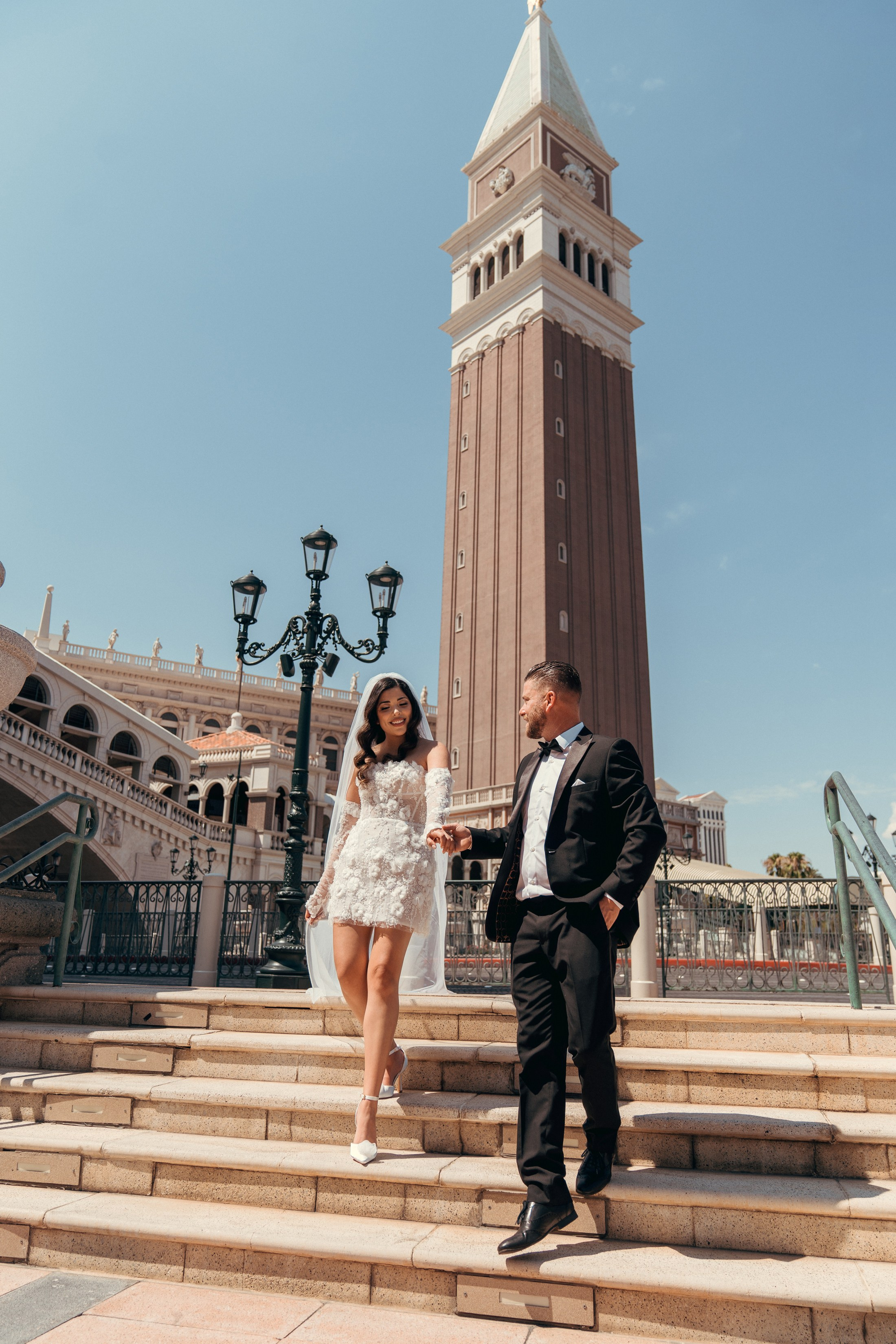 Sara&John. Wedding & elopement photographer Viktoriya Kravtsov. Las Vegas