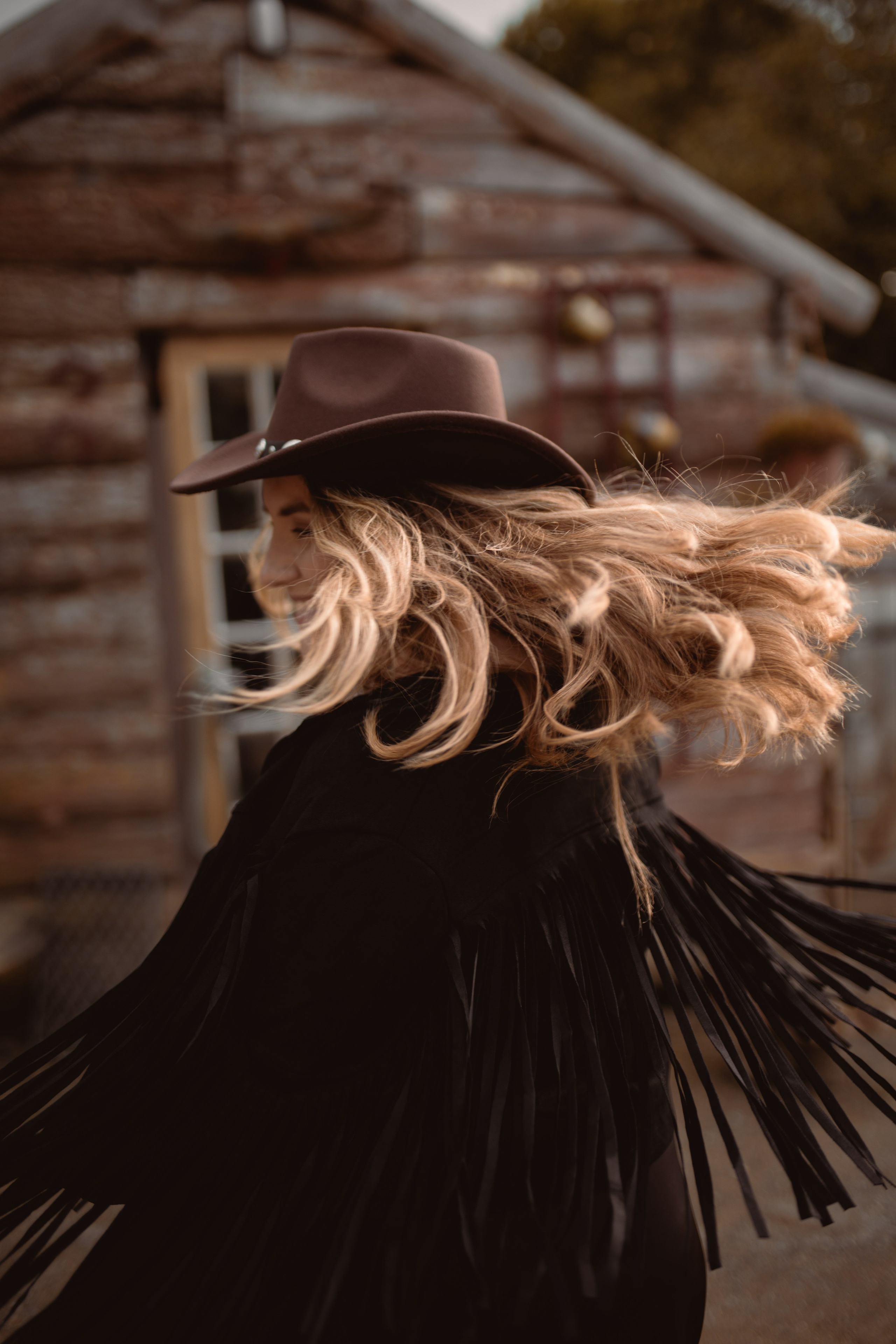 Annah Louwagie — Lifestyle photographer for couples, families & brands | France & worldwide
