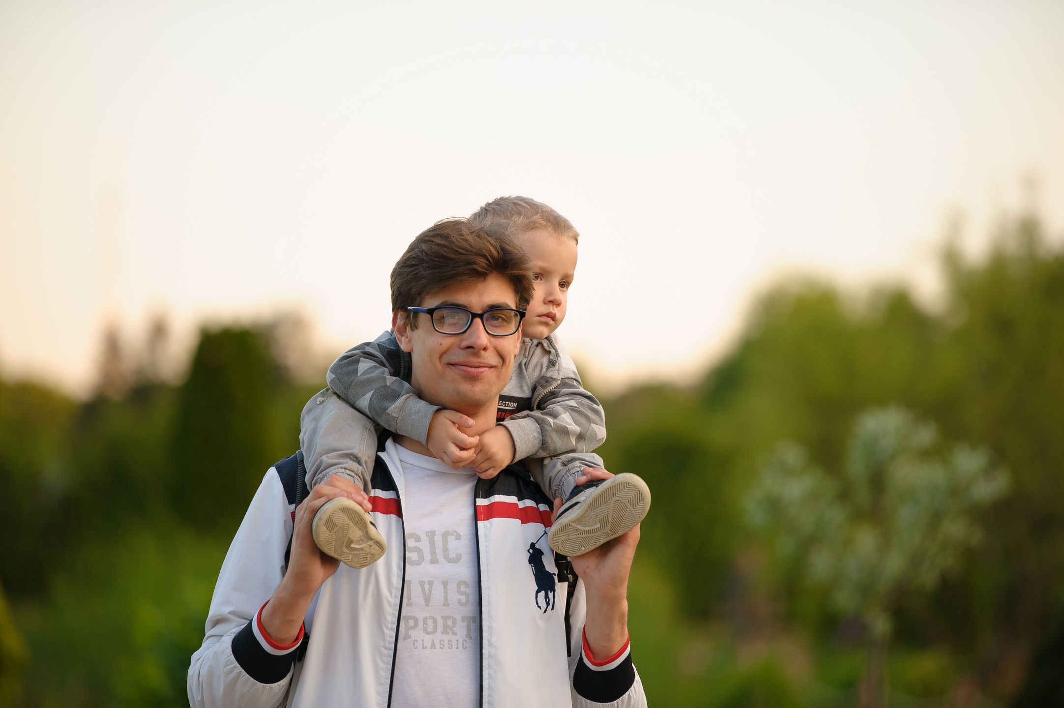 Весенняя Фотосессия Сашика. Семейный фотограф в Кишинёве THOMAS SHTIFT