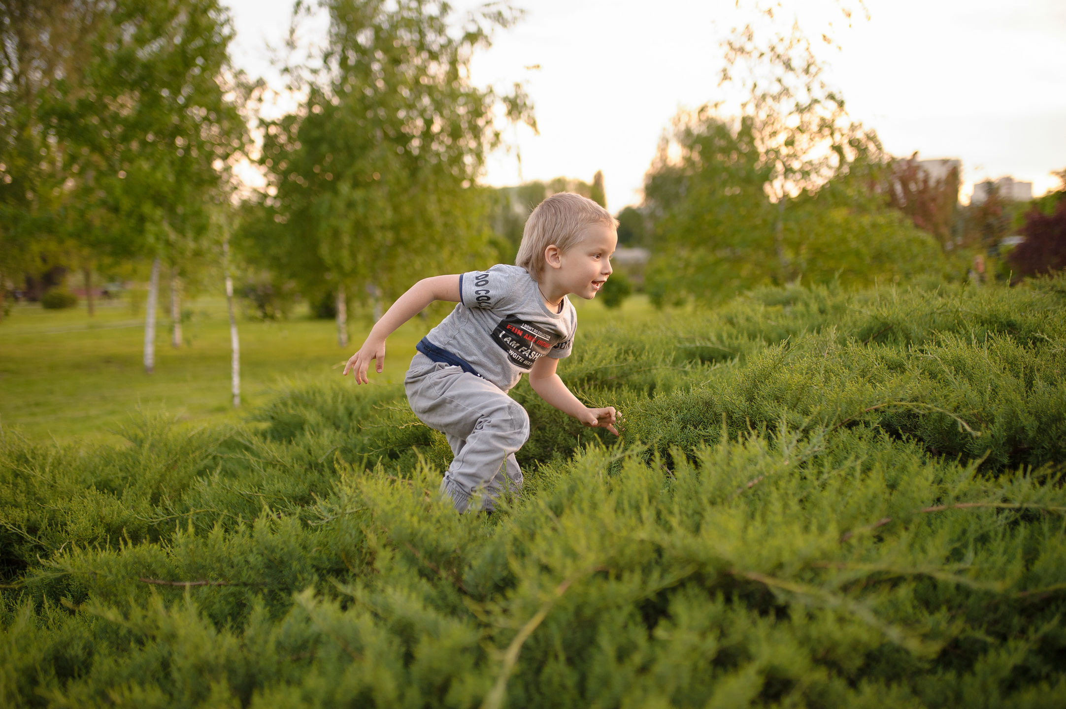 Весенняя Фотосессия Сашика. Семейный фотограф в Кишинёве THOMAS SHTIFT
