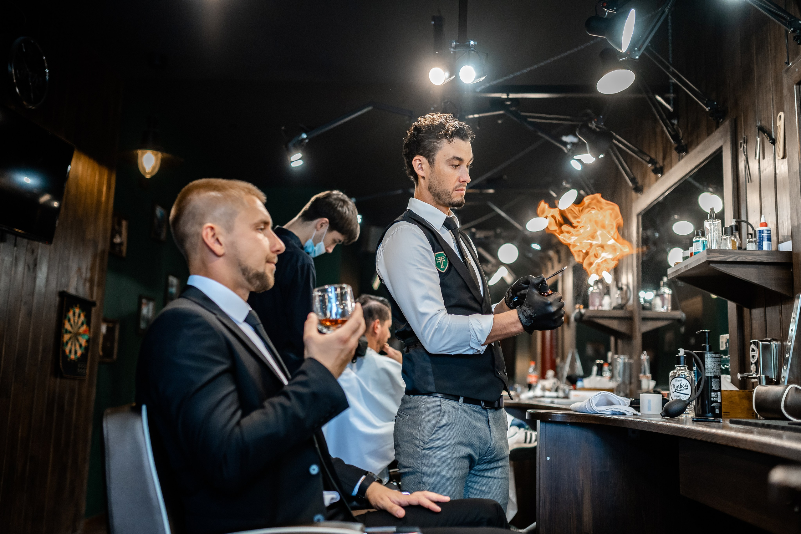 Der Bräutigam. Hochzeits- und Reportagefotograf für München, Regensburg, Deutschland RED LINE Media