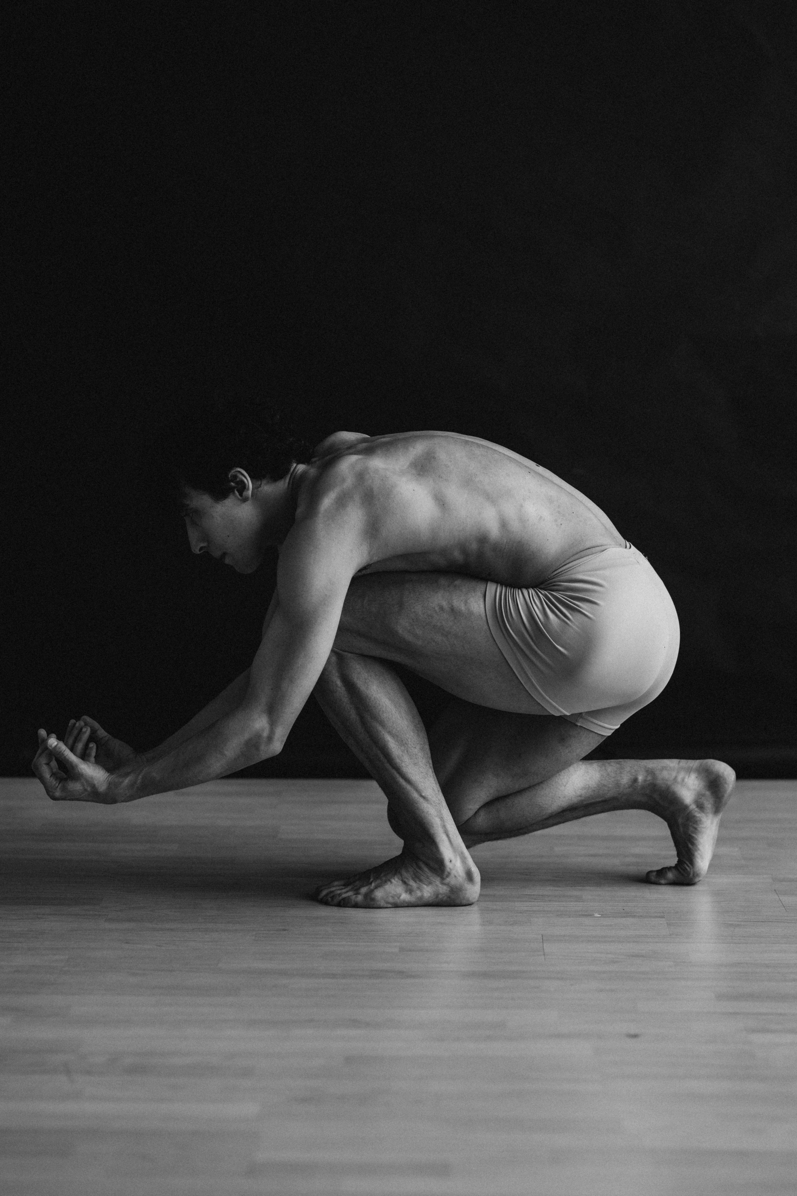 DANCERS. Victoria Olonen – Cinematic Portrait Artist | Helsinki & Europe