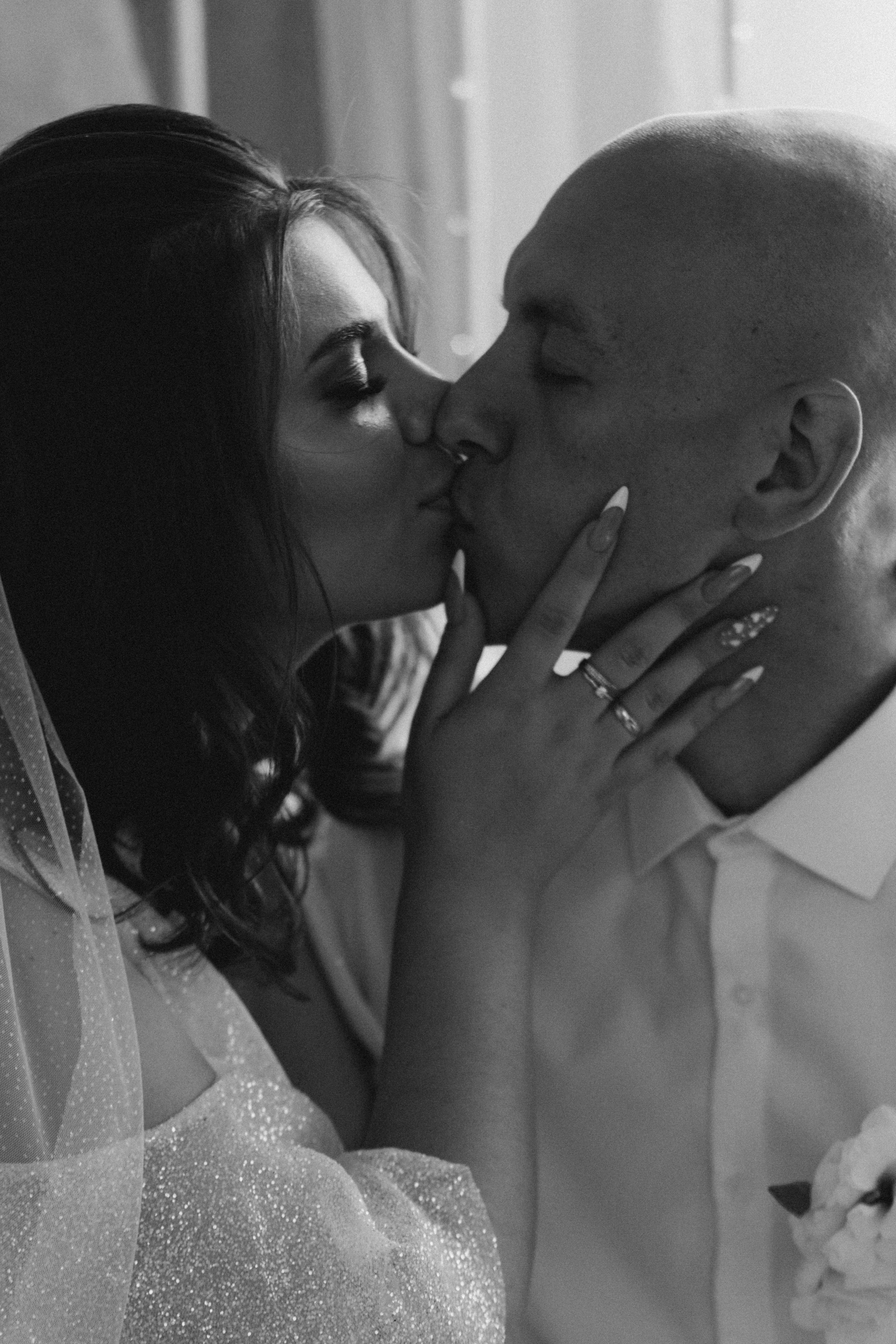 Marriage registration of Lilia and Vitaly. Iryna Zhyvora | Photographer | Stockholm