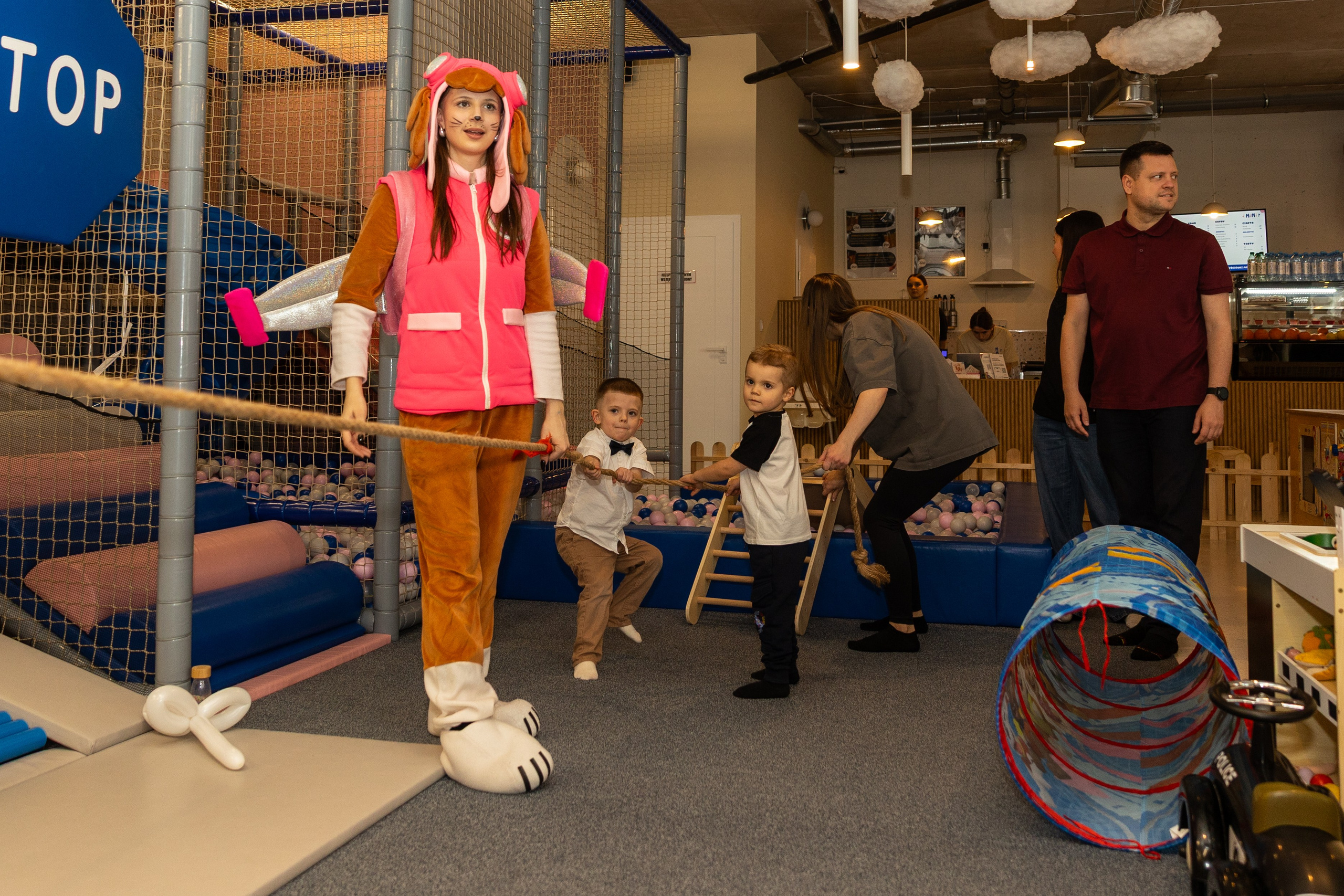 День рождения Артёма 24 января 2026 года. Семейный и детский фотограф в Варшаве Мила Бобровская