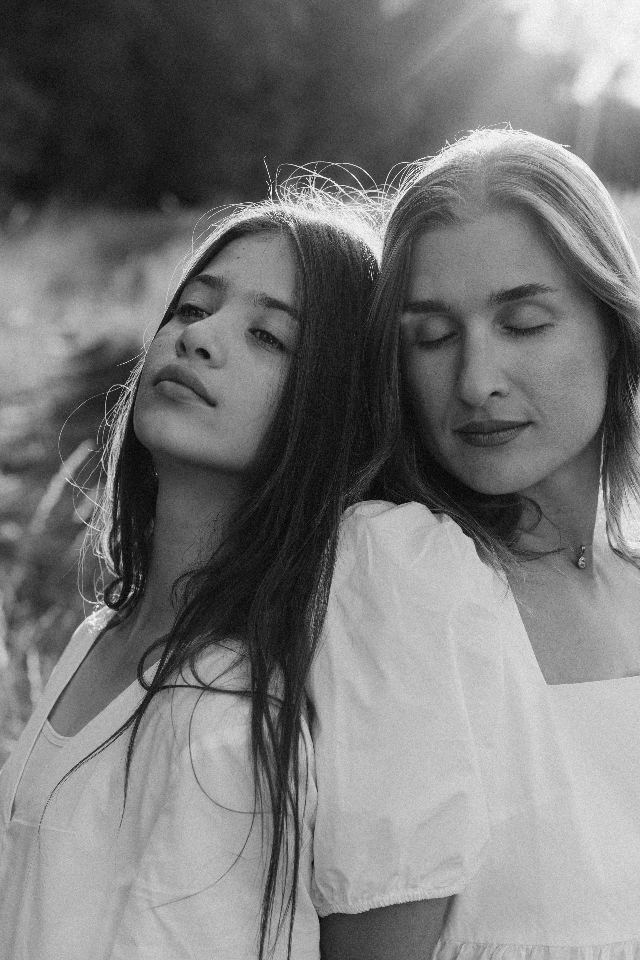 Luiba & Ina. Familien & Hochzeitfotografin Nadja Holzmann