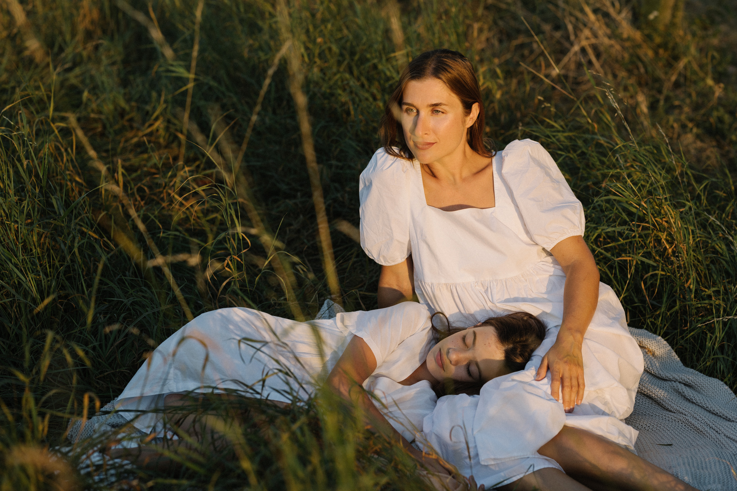 Luiba & Ina. Familien & Hochzeitfotografin Nadja Holzmann