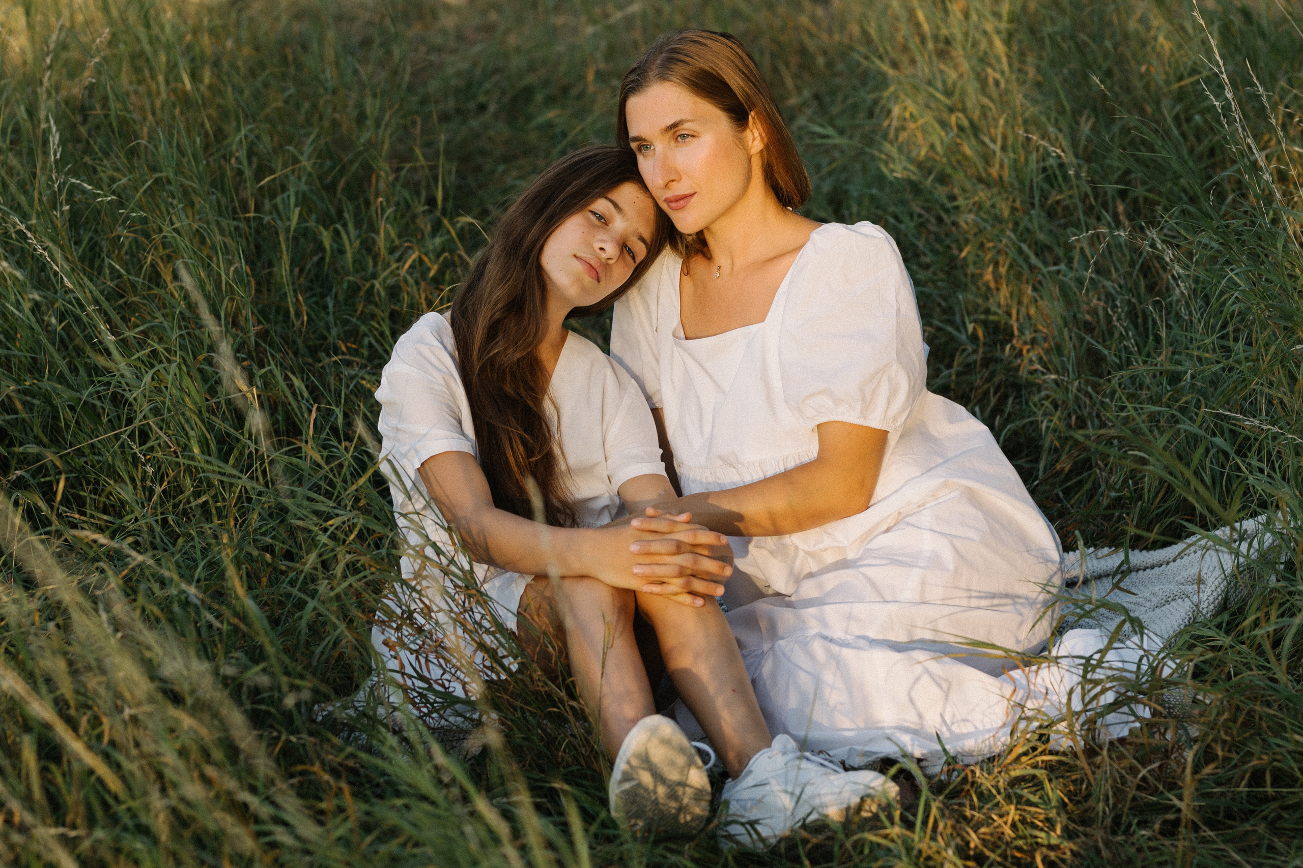 Luiba & Ina. Familien & Hochzeitfotografin Nadja Holzmann