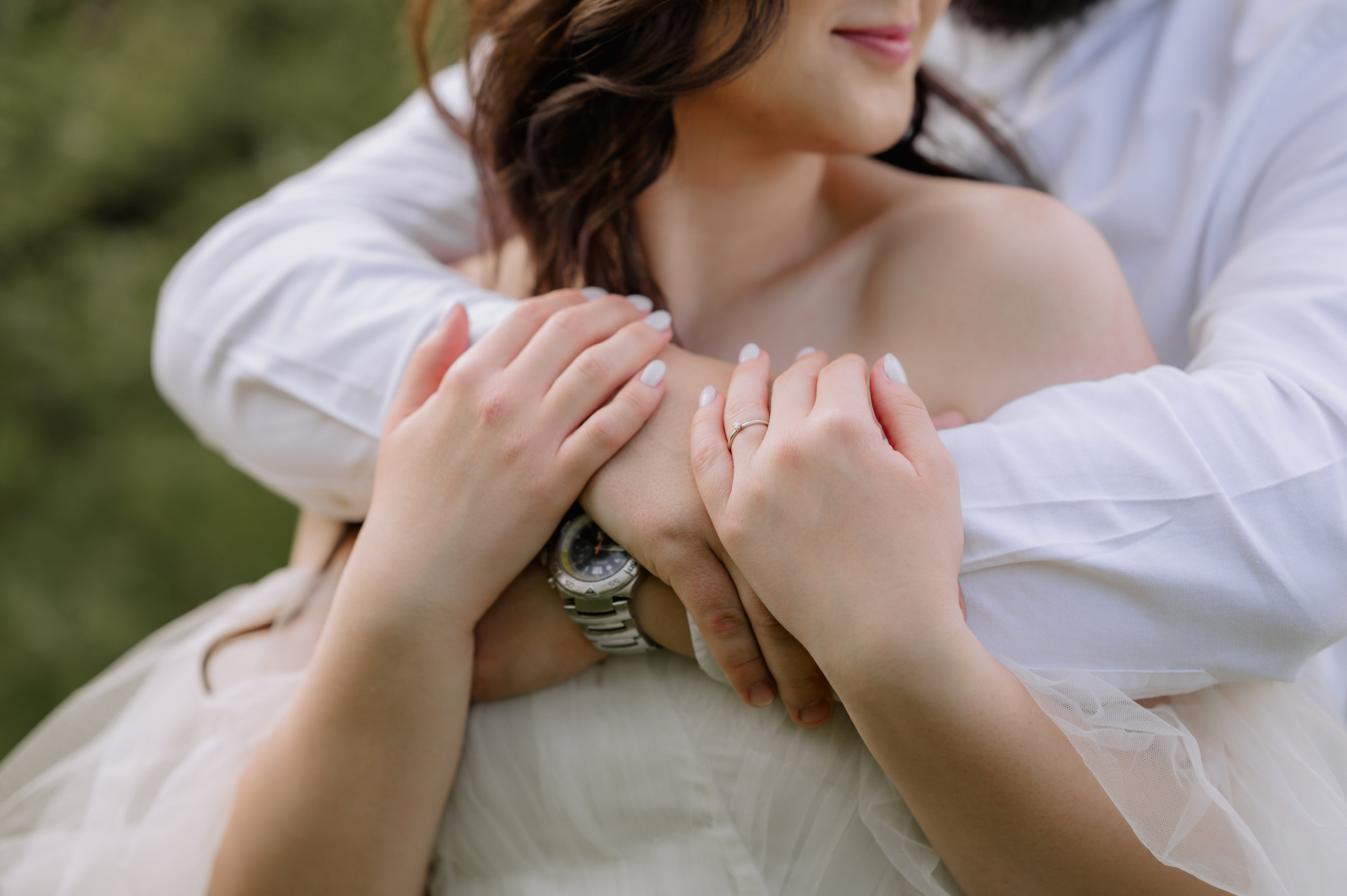 Magda + Andrei | Lovers in the garden. Proud Vision Weddings | Wedding Photography & Film — Servicii profesionale Foto Video Nunta Iasi