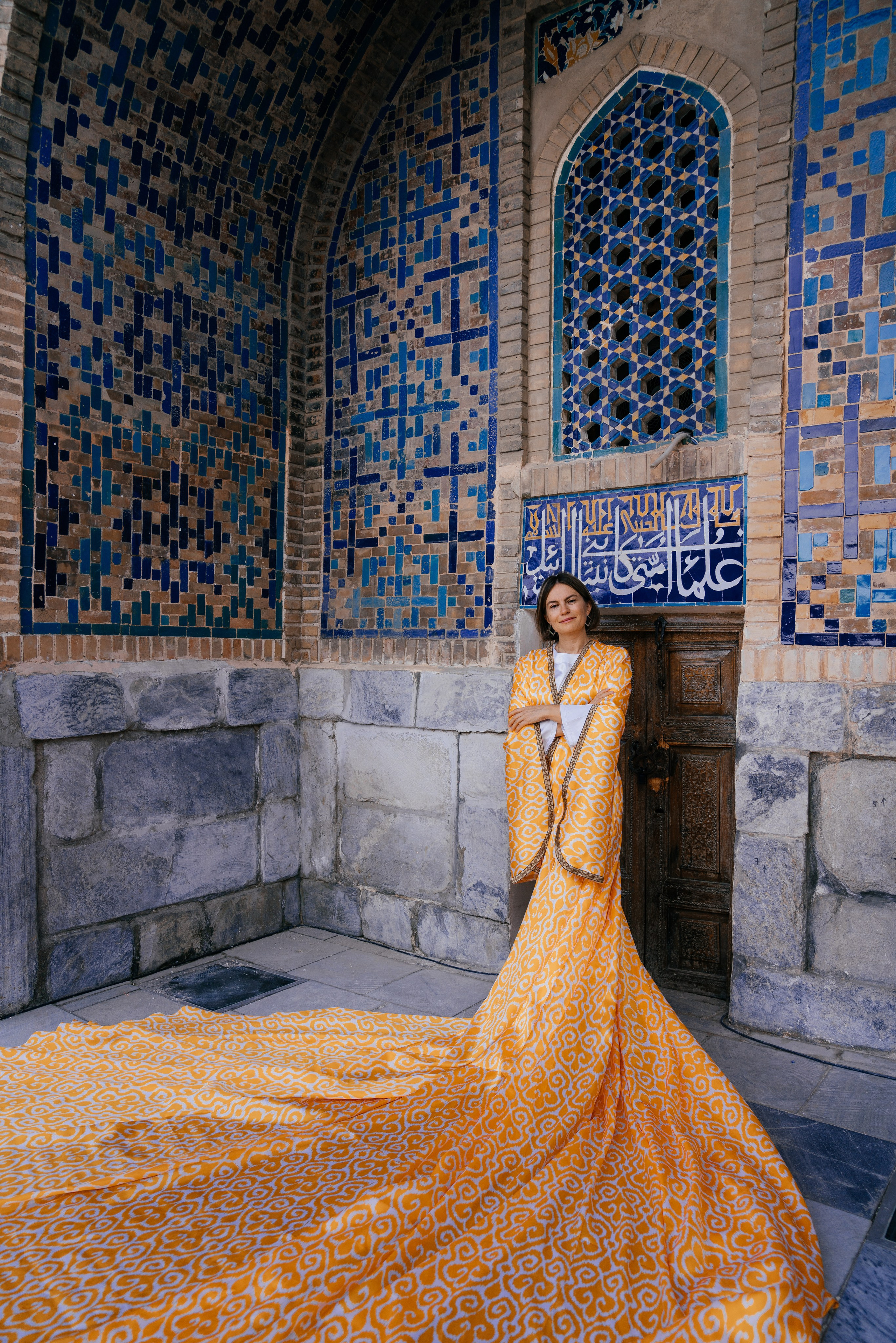 Этнические платья для фотографий в Бухаре. Фотограф в Узбекистане и Самарканде Джасур Марупов