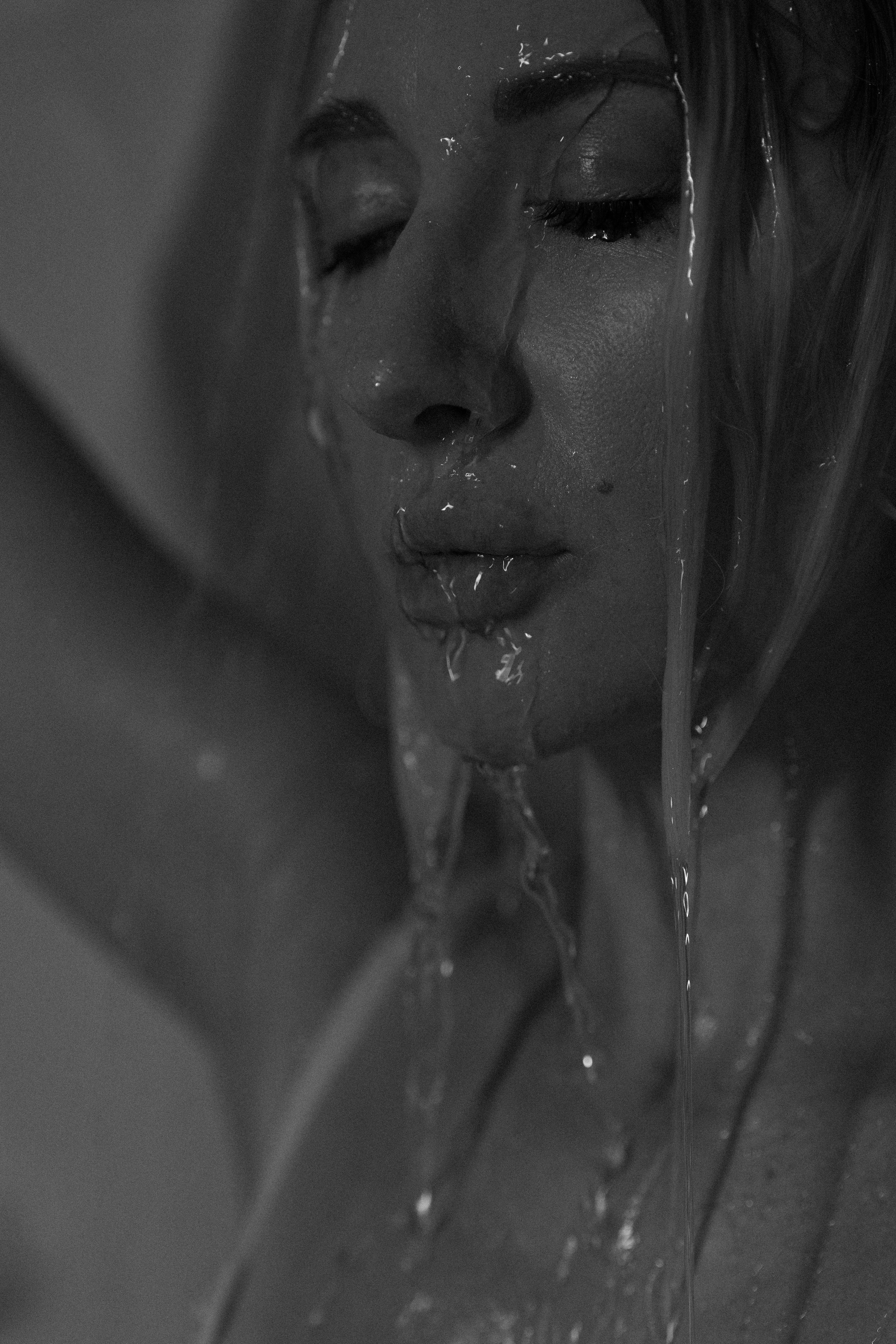 In the Silence of Water. Portrait, family, maternity & wedding photography & videography in SoCal Kseni Vibe