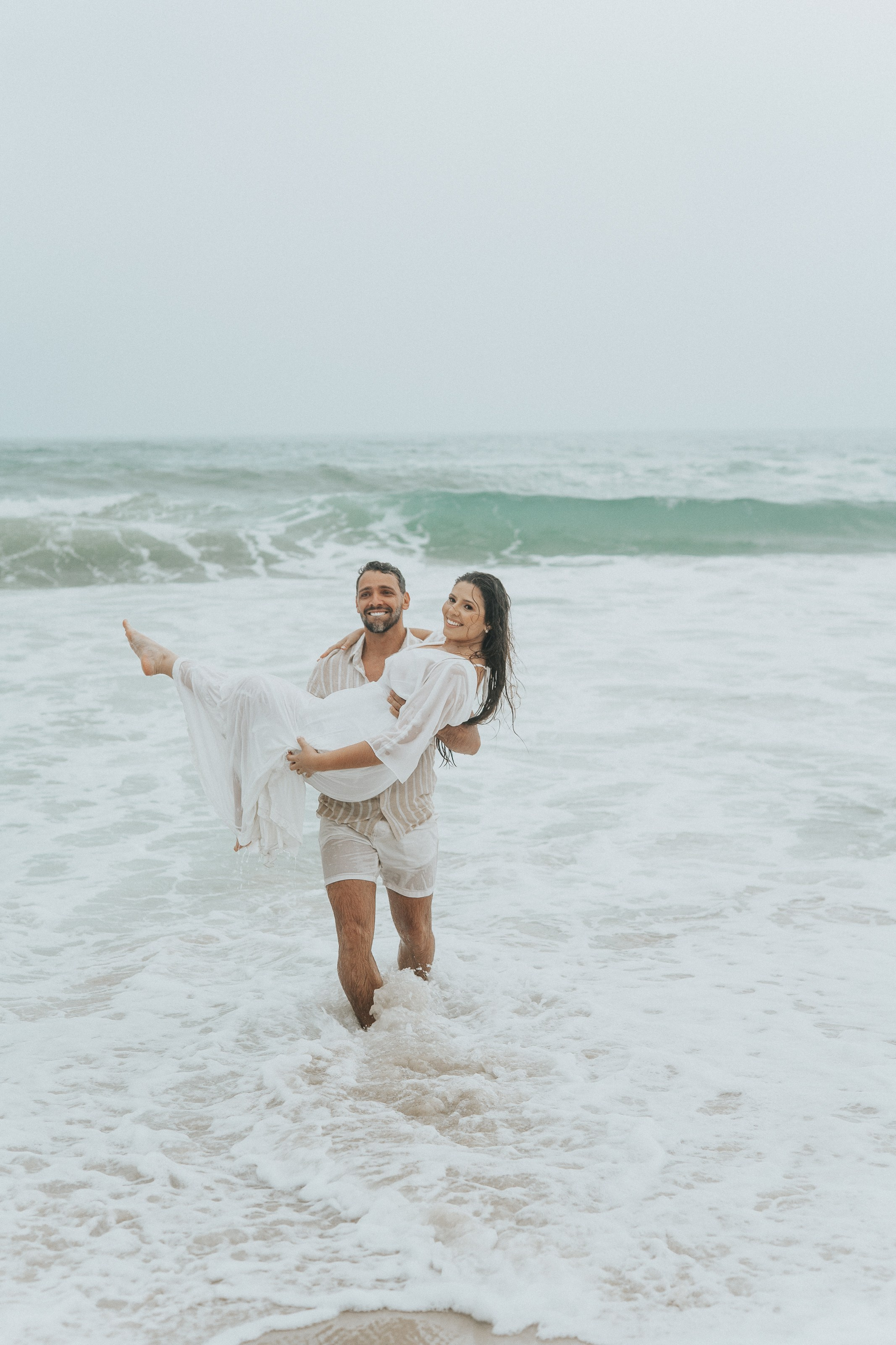 Pré Wedding — Bianca e Maik (Praia Maresias). Fotógrafo de casamento e Filmmaker de casamento